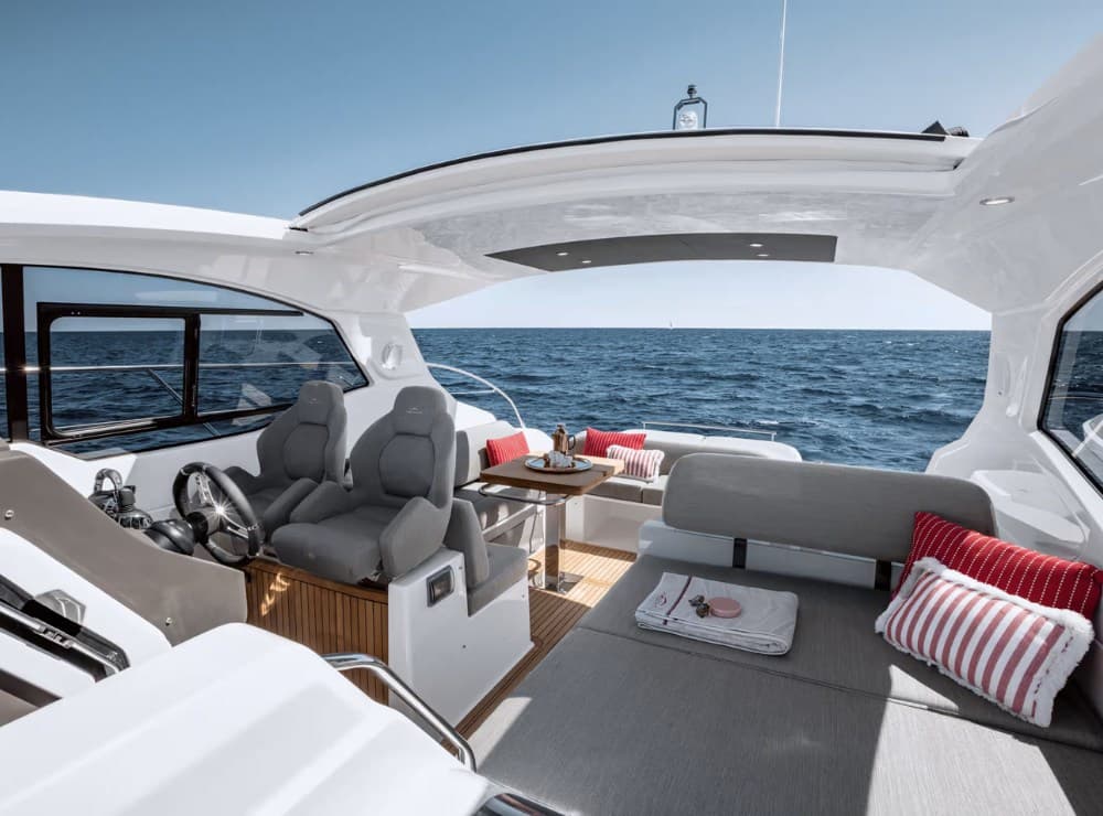 Azimut Atlantis 45 used - hero image 9