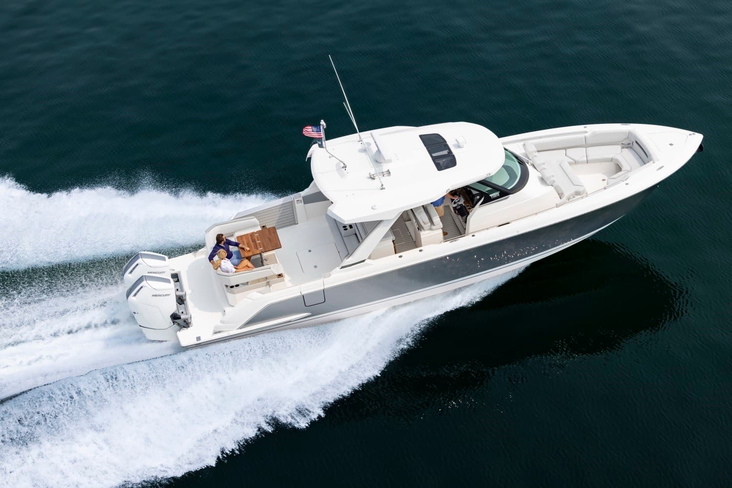 Tiara Yachts 43LS usato - vista principale