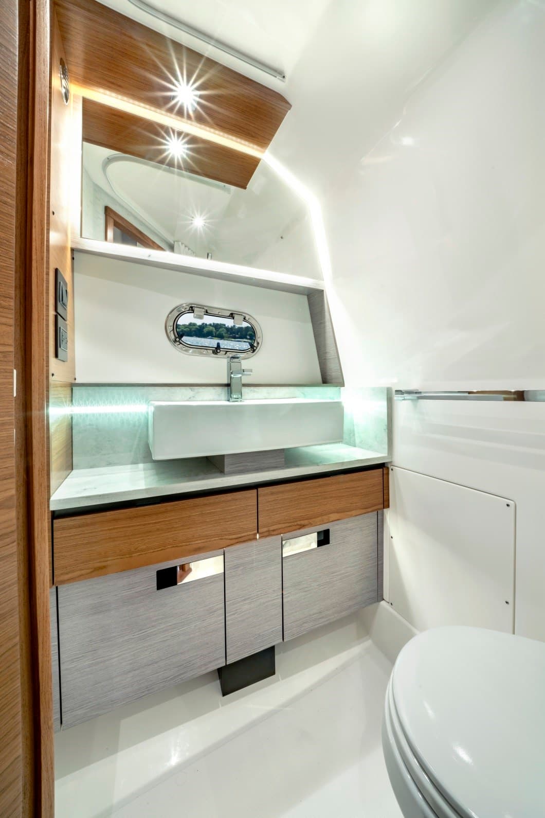 Tiara Yachts 43LS usato - foto hero 18