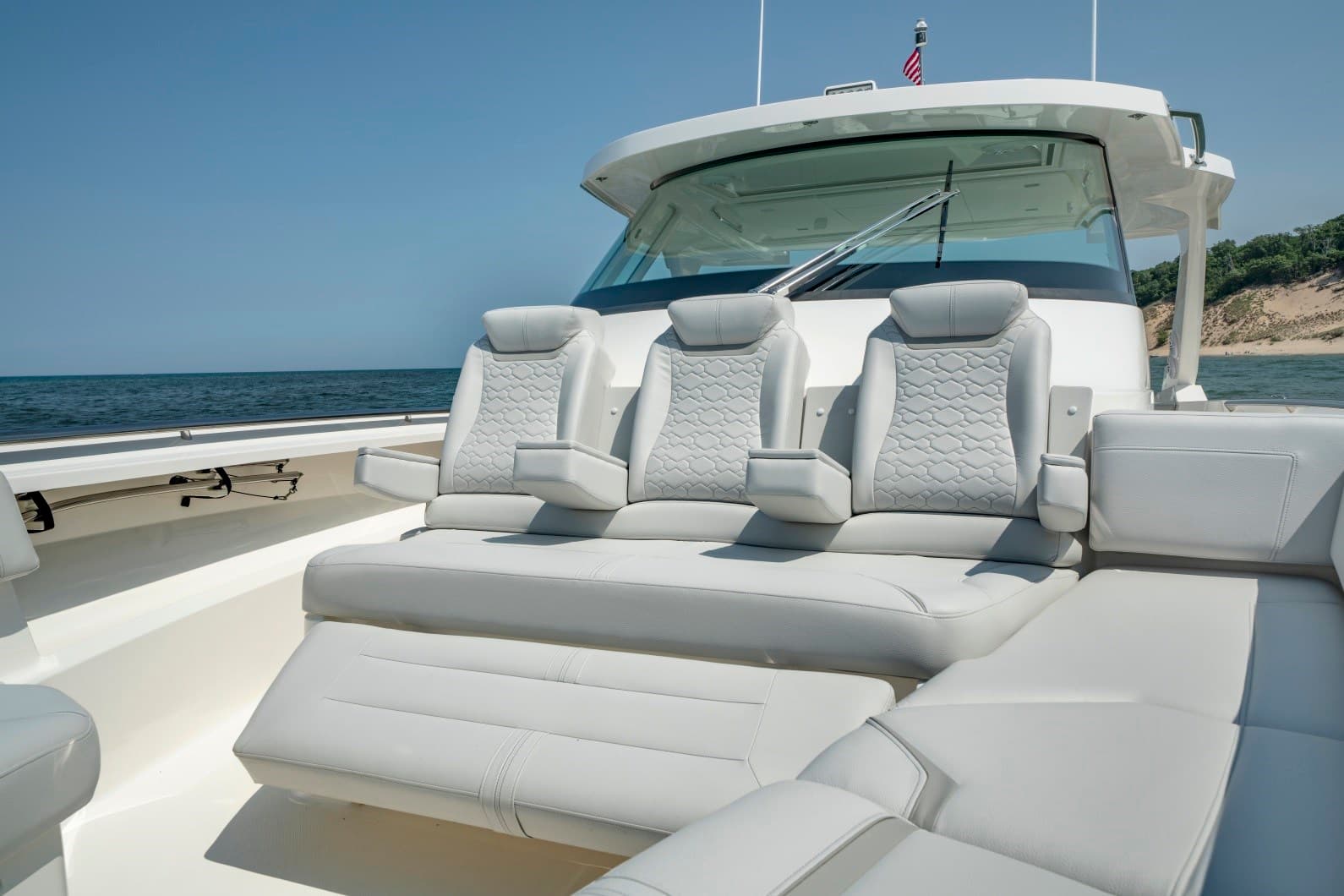 Tiara Yachts 43LS usato - foto hero 5
