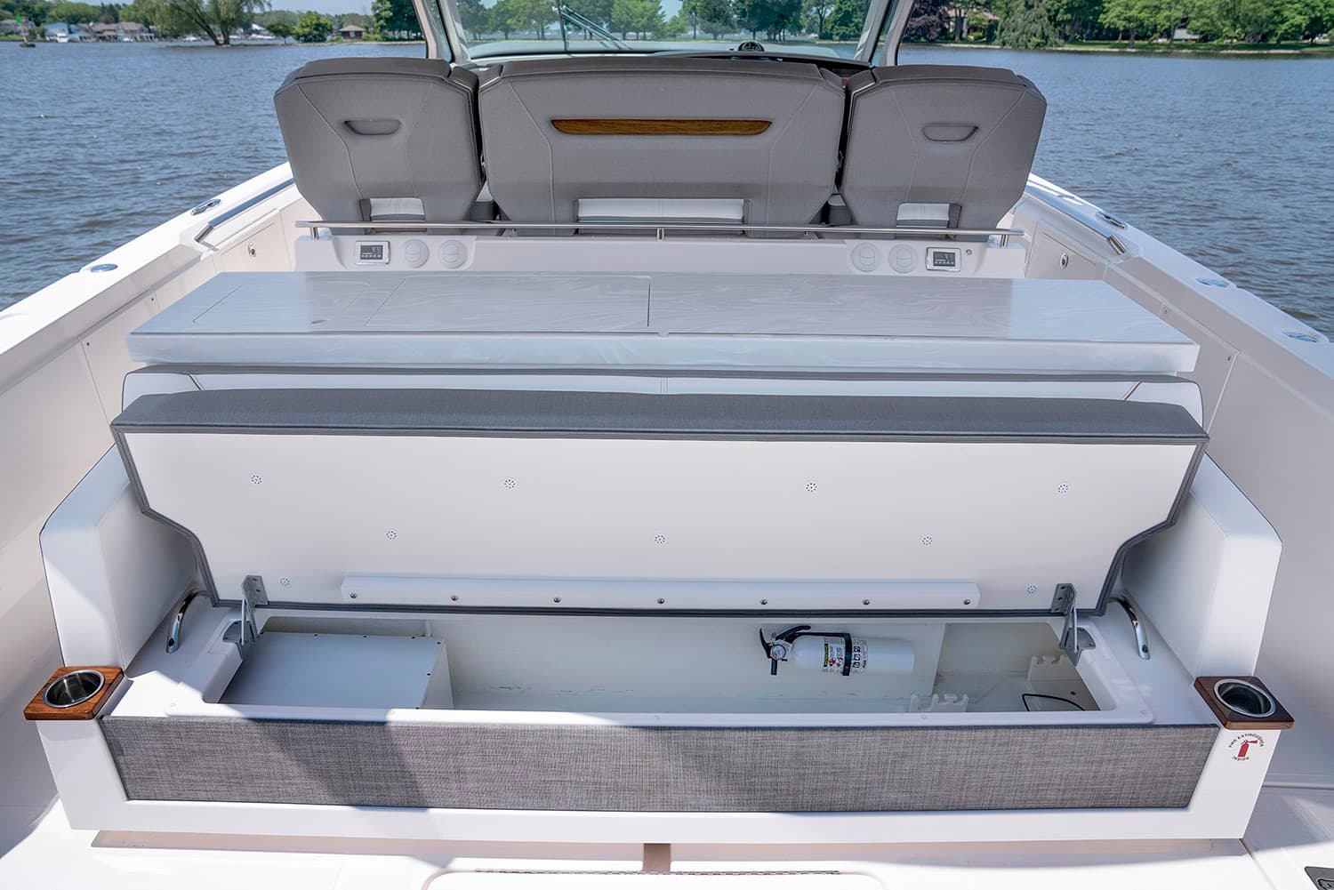 Tiara Yachts 43LS usato - foto hero 10