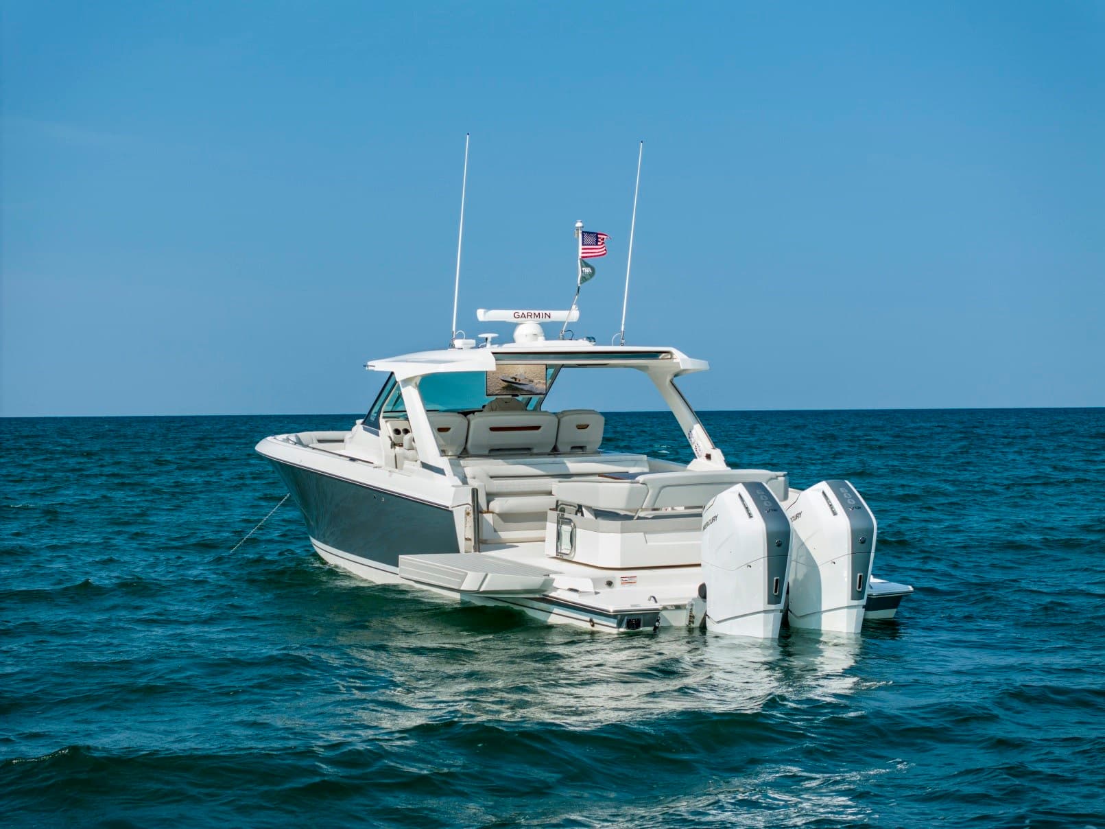 Tiara Yachts 43ls - Detail View 1 Tiara Yachts 43ls - Detail View 1