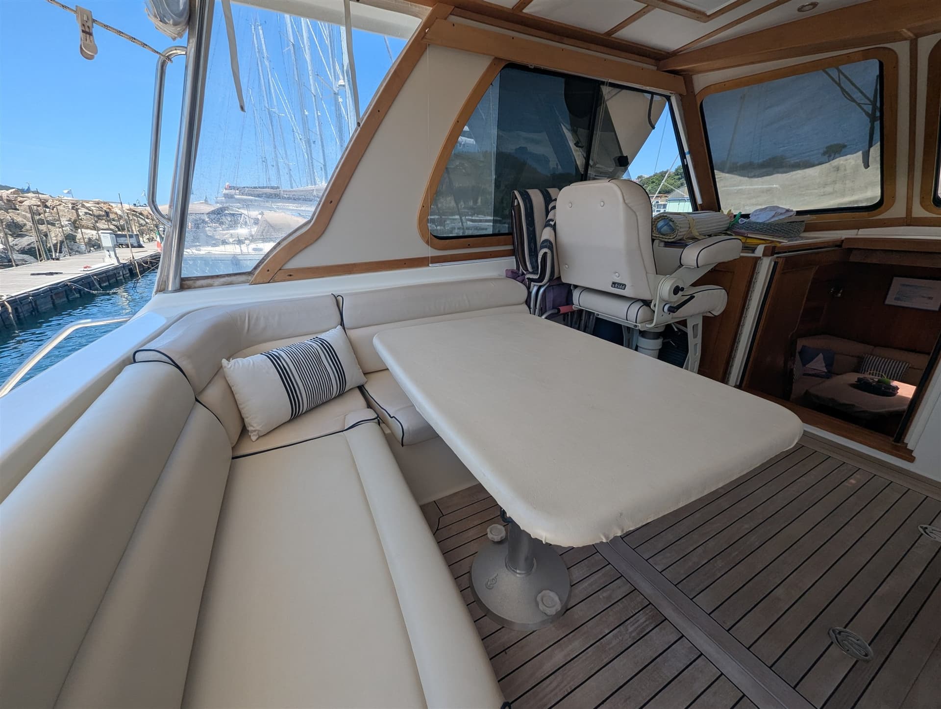 Sabre Yachts 42' Hard Top Express usato - foto hero 6