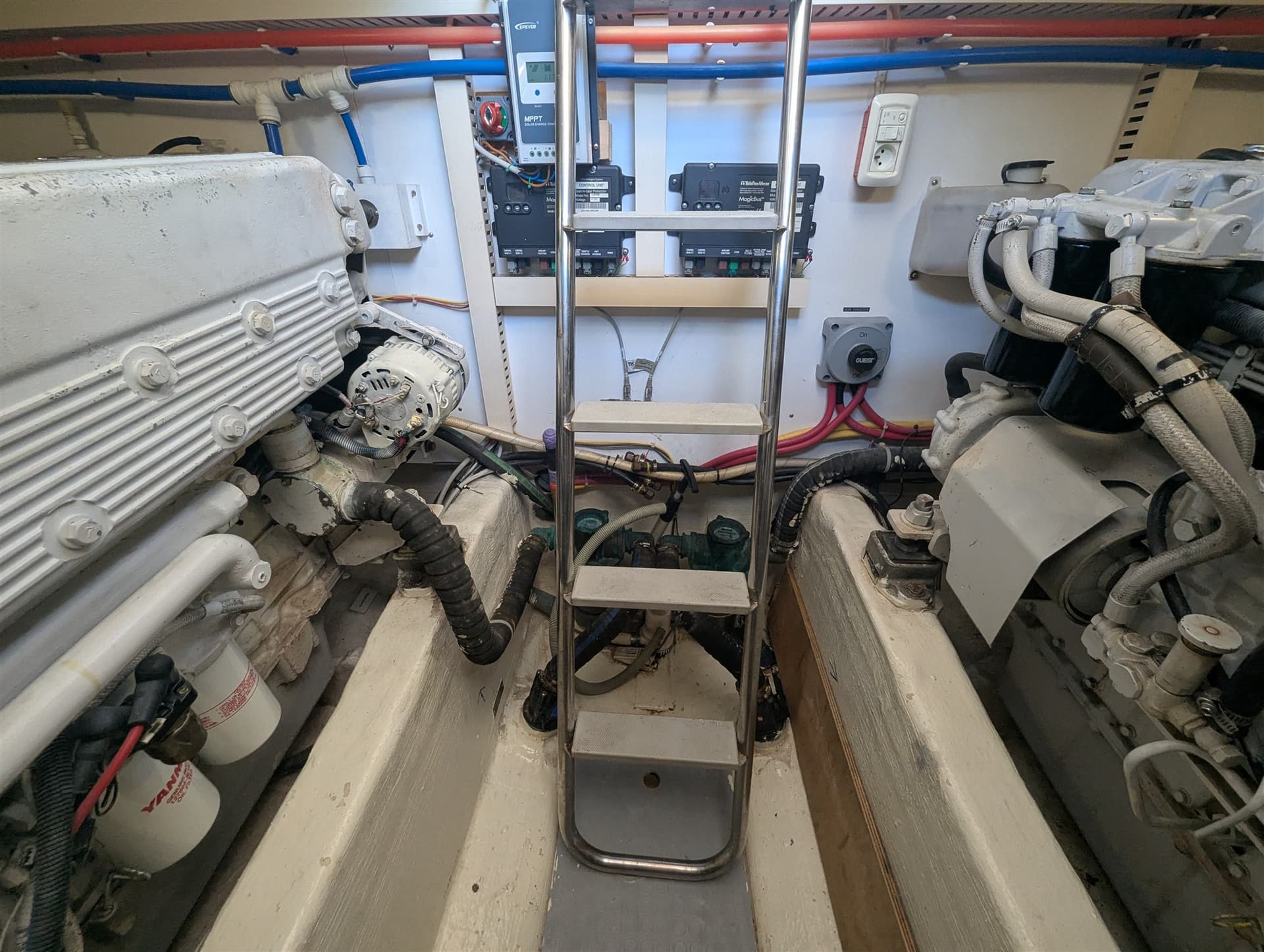 Sabre Yachts 42' Hard Top Express usato - foto hero 17