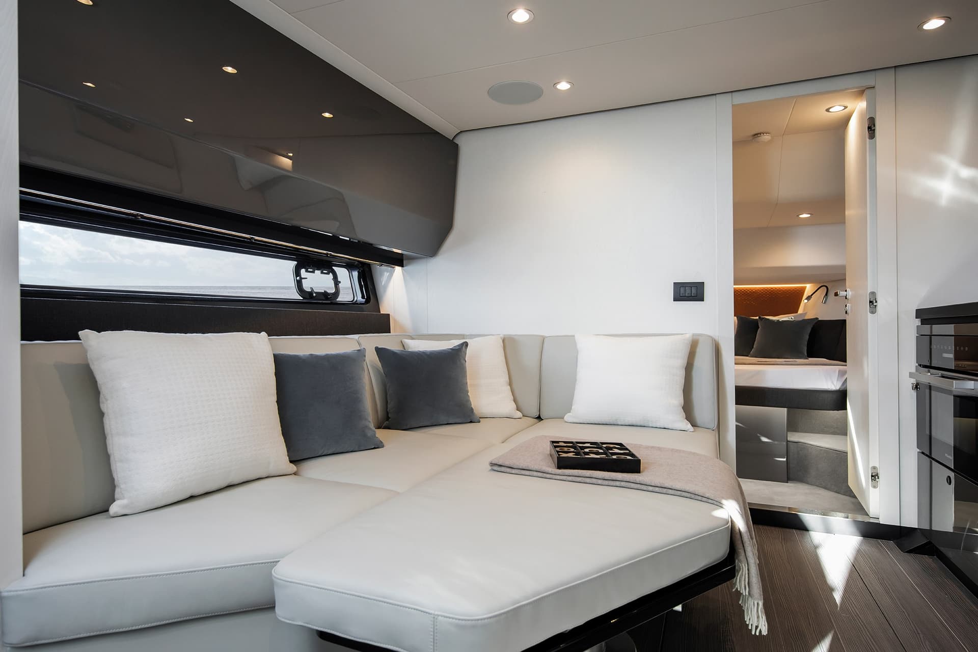 Azimut Verve 48 usato - foto hero 20