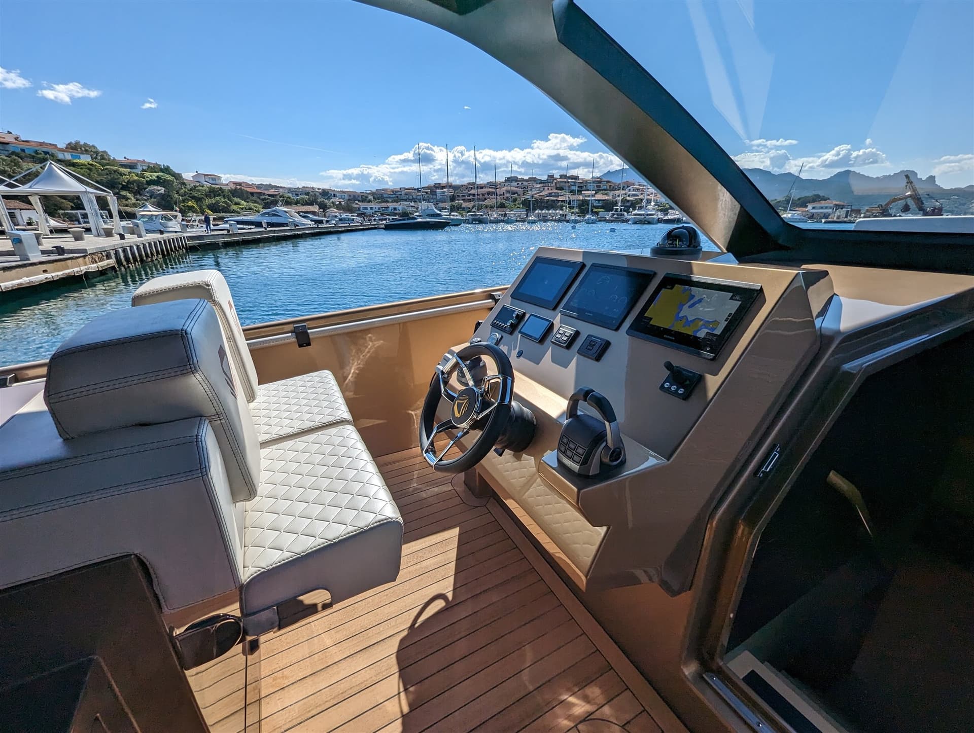 Apex Yachts Apex 60 d'occasion - image hero 9