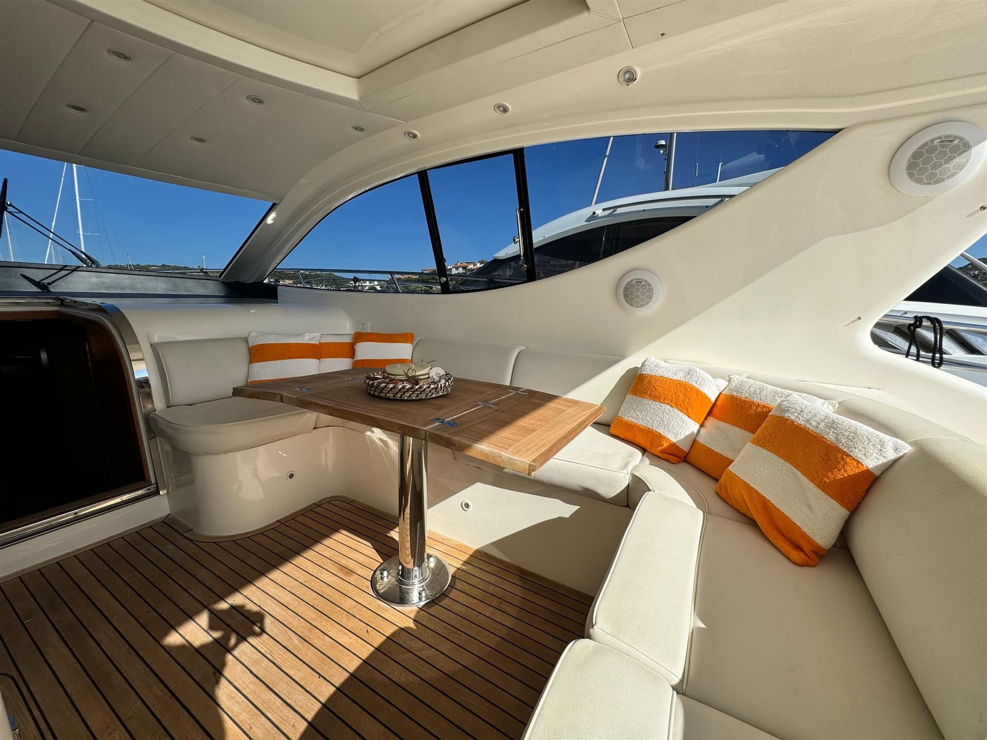 Uniesse Marine 54 Sport usato - foto hero 6