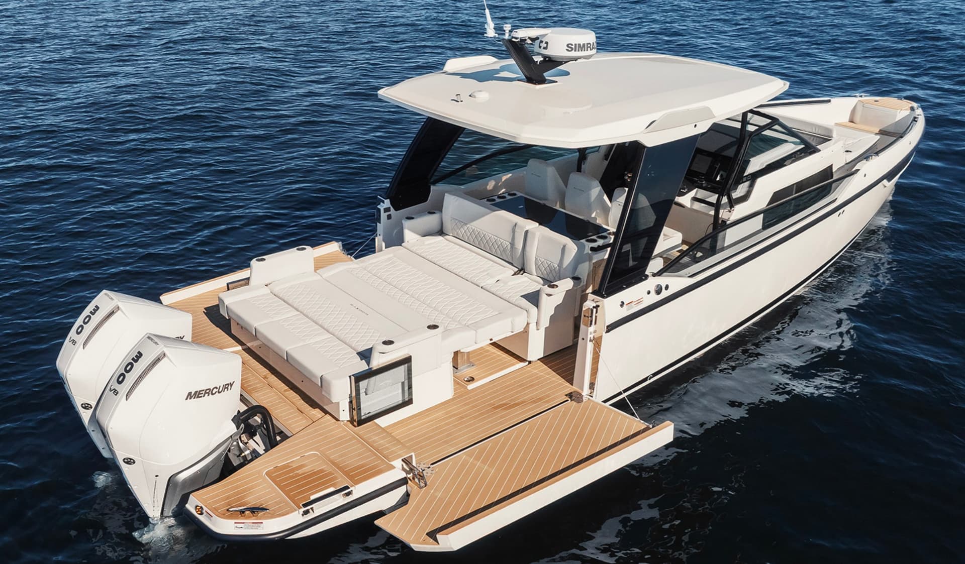 Saxdor 320 Gto - Detail View 1 Saxdor 320 Gto - Detail View 1