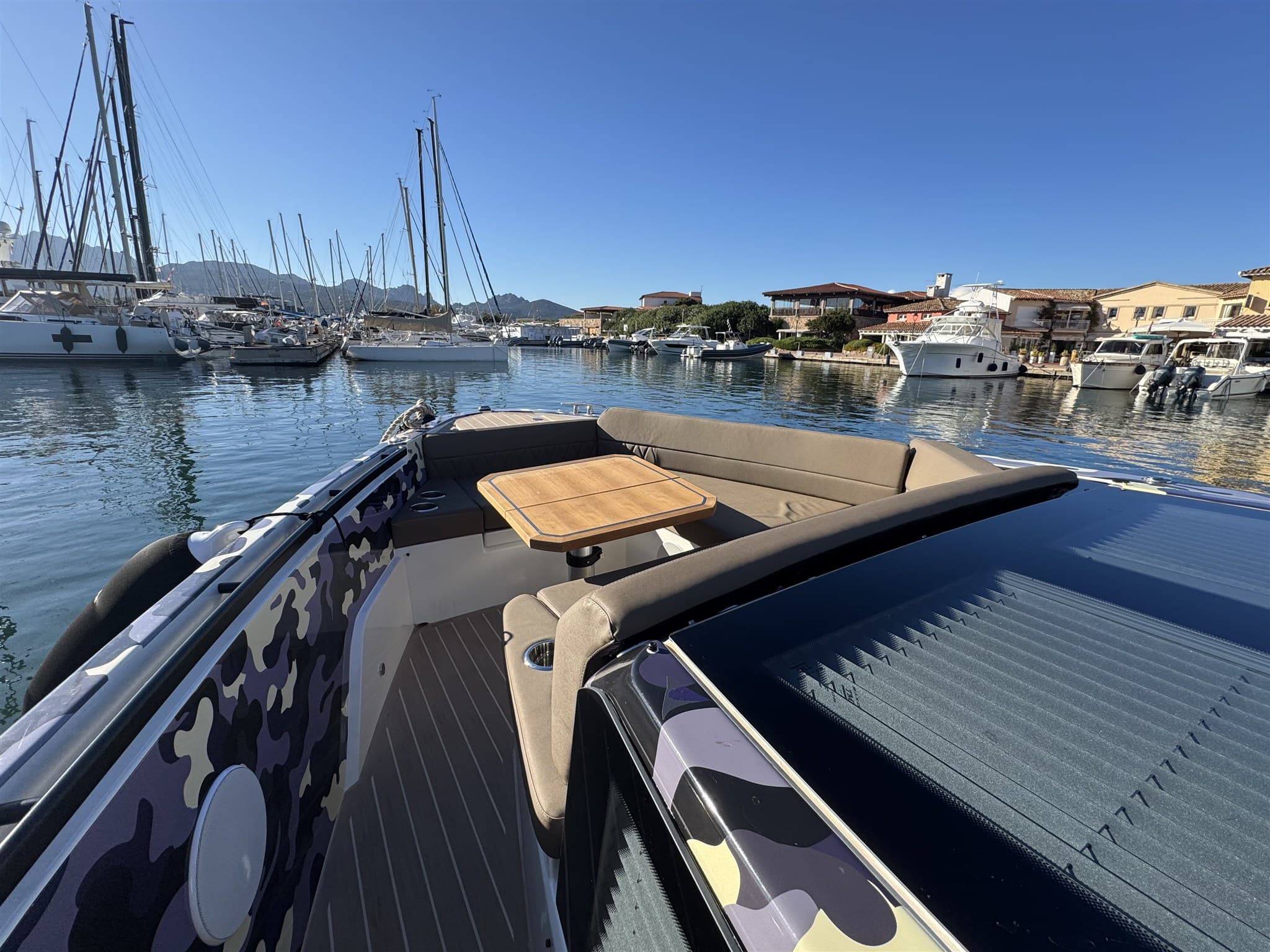 Saxdor 400 Gto - Deck View Saxdor 400 Gto - Deck View