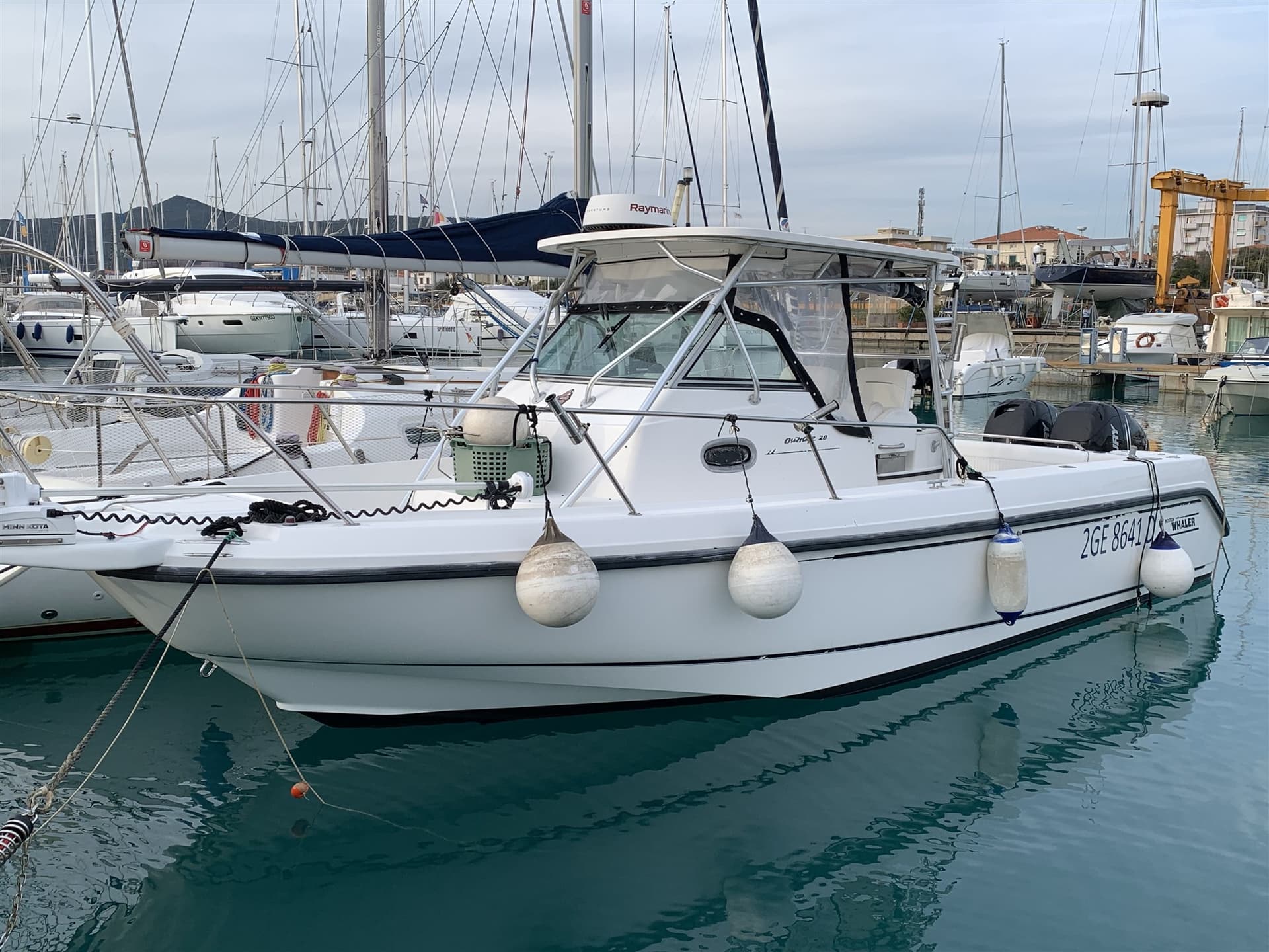Boston Whaler OUTRAGE 28 usato - vista principale