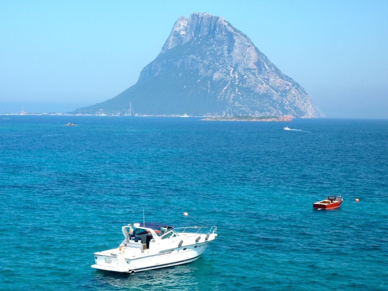 Tiara Yachts 4100 Open - Detail View 1 Tiara Yachts 4100 Open - Detail View 1