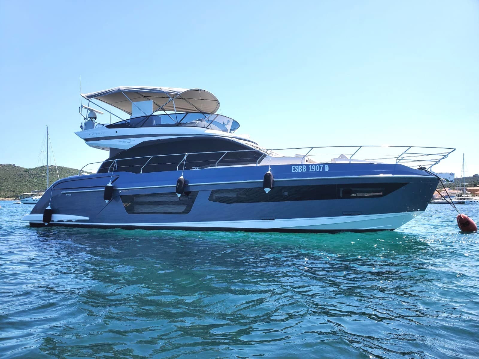 Azimut 53 Flybridge - Main View Azimut 53 Flybridge - Main View