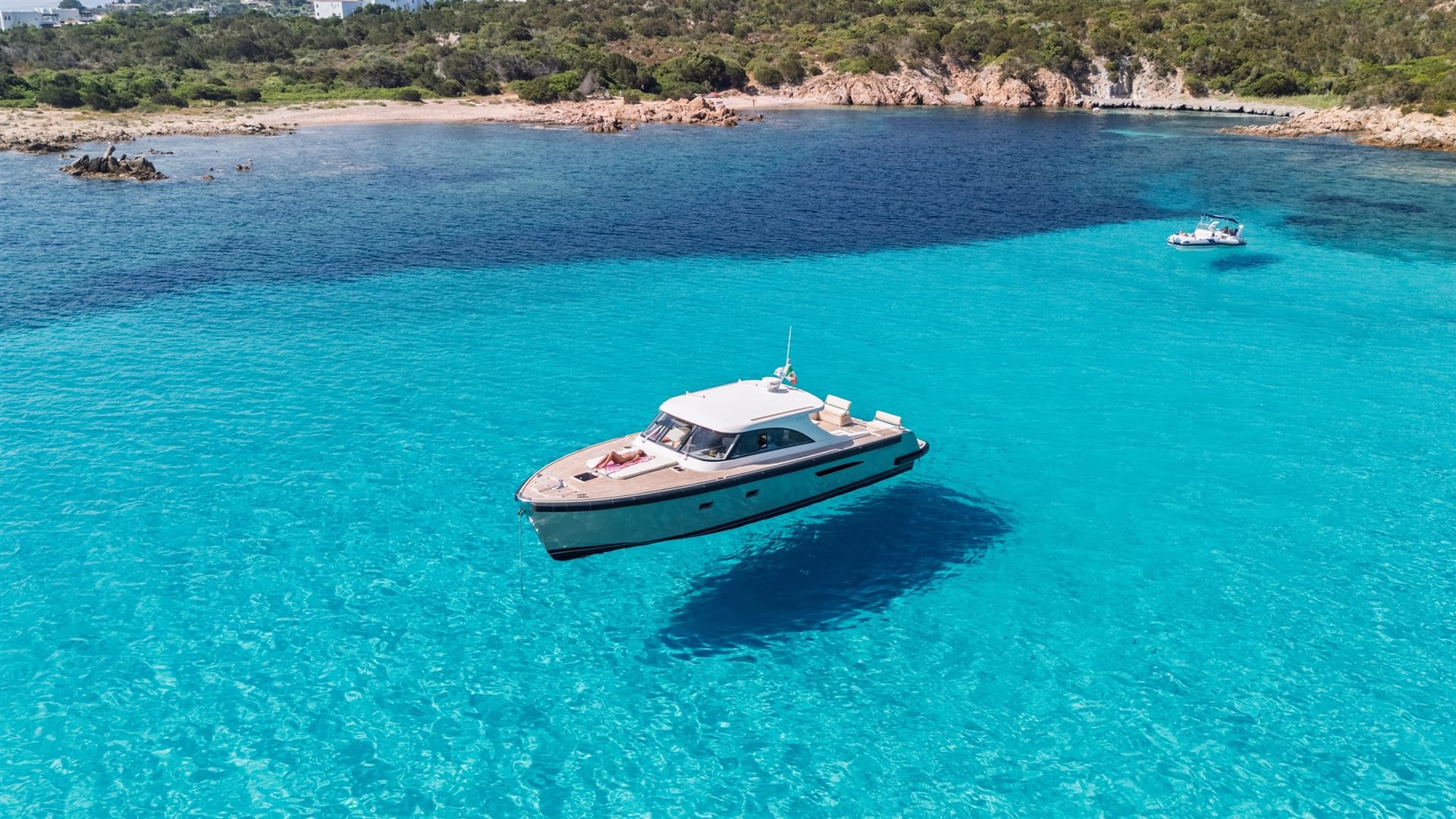 Toy Marine Tender 47 - Interior View Toy Marine Tender 47 - Interior View