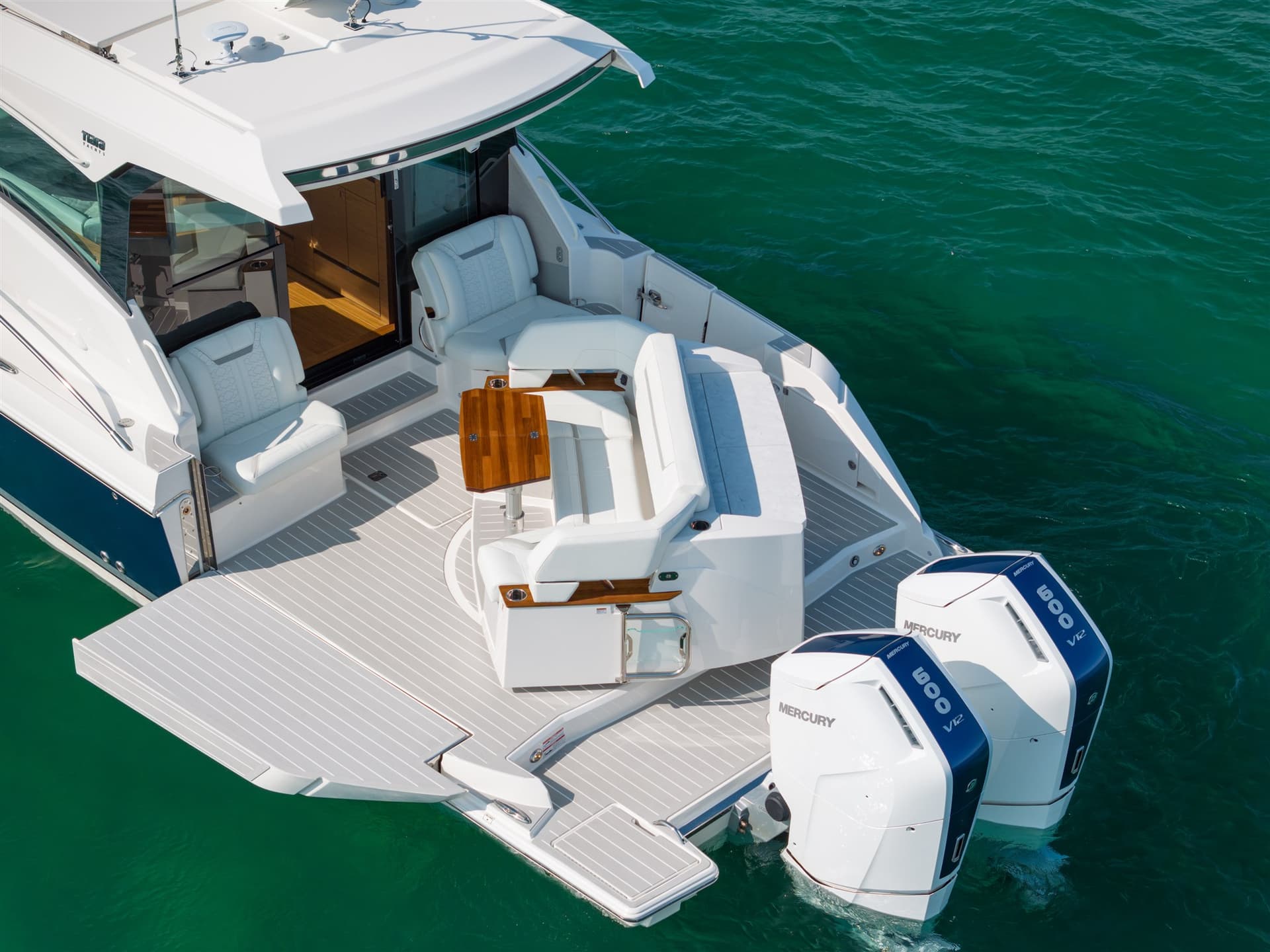 Tiara Yachts 43LE usato - foto hero 6