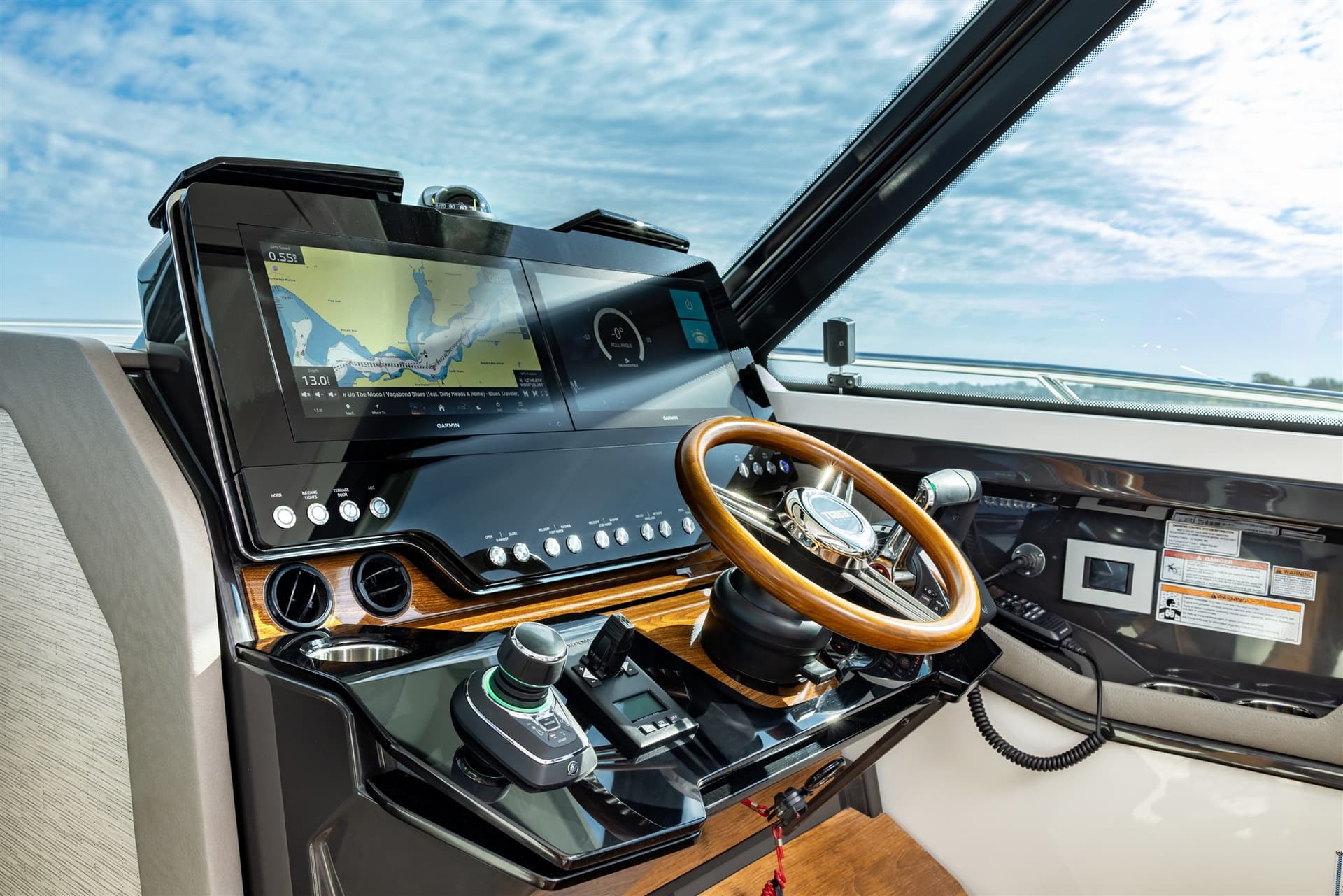 Tiara Yachts 43LE usato - foto hero 10