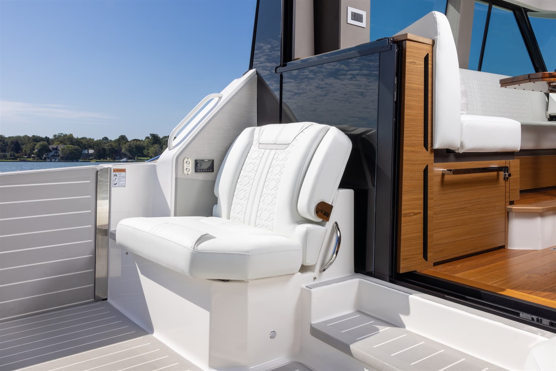 Tiara Yachts 43LE usato - foto hero 5