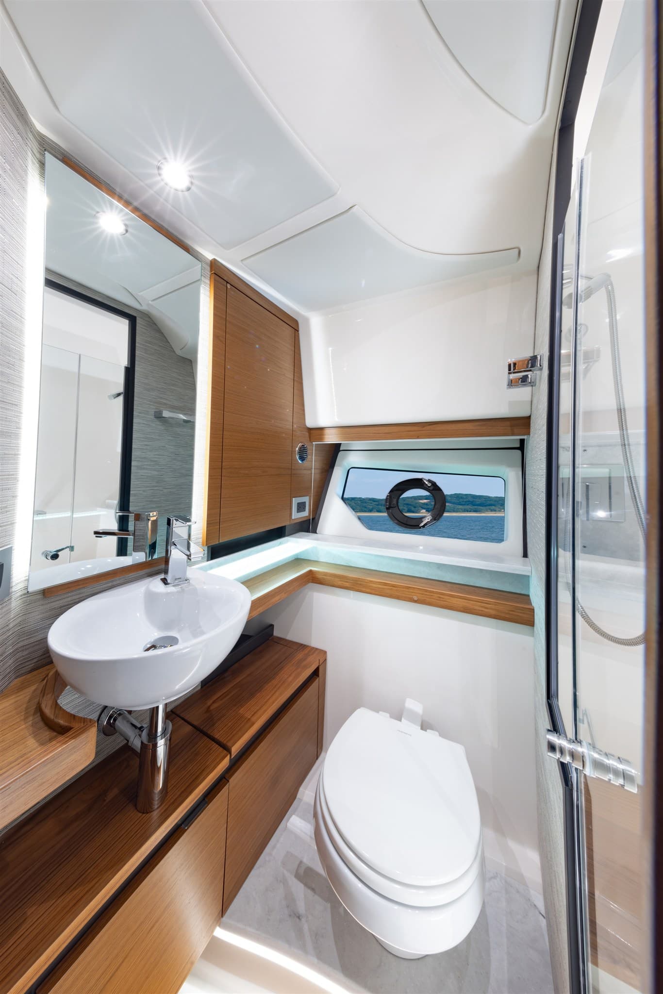 Tiara Yachts 43LE usato - foto hero 17