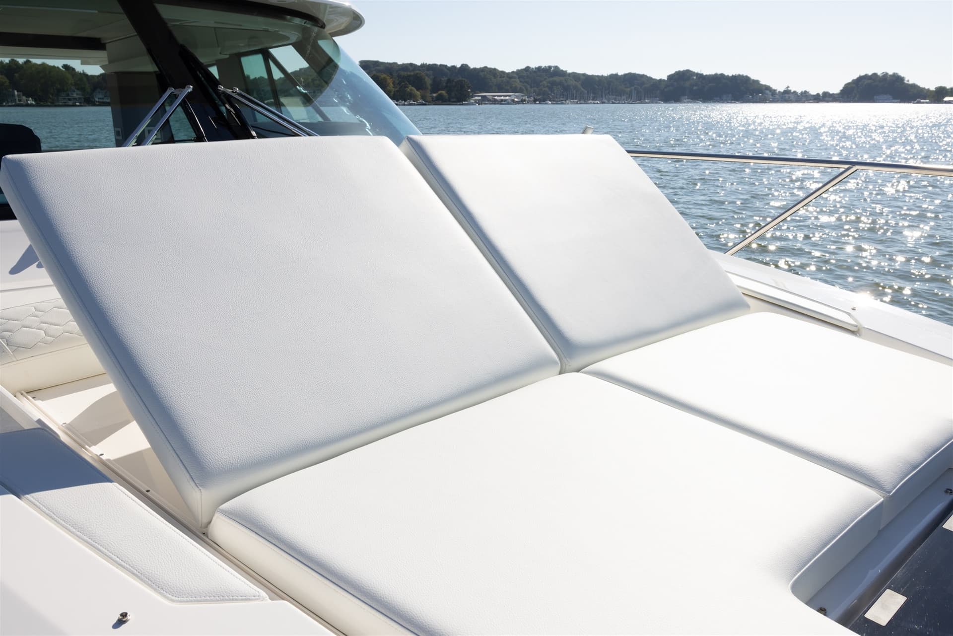 Tiara Yachts 43LE usato - foto hero 7