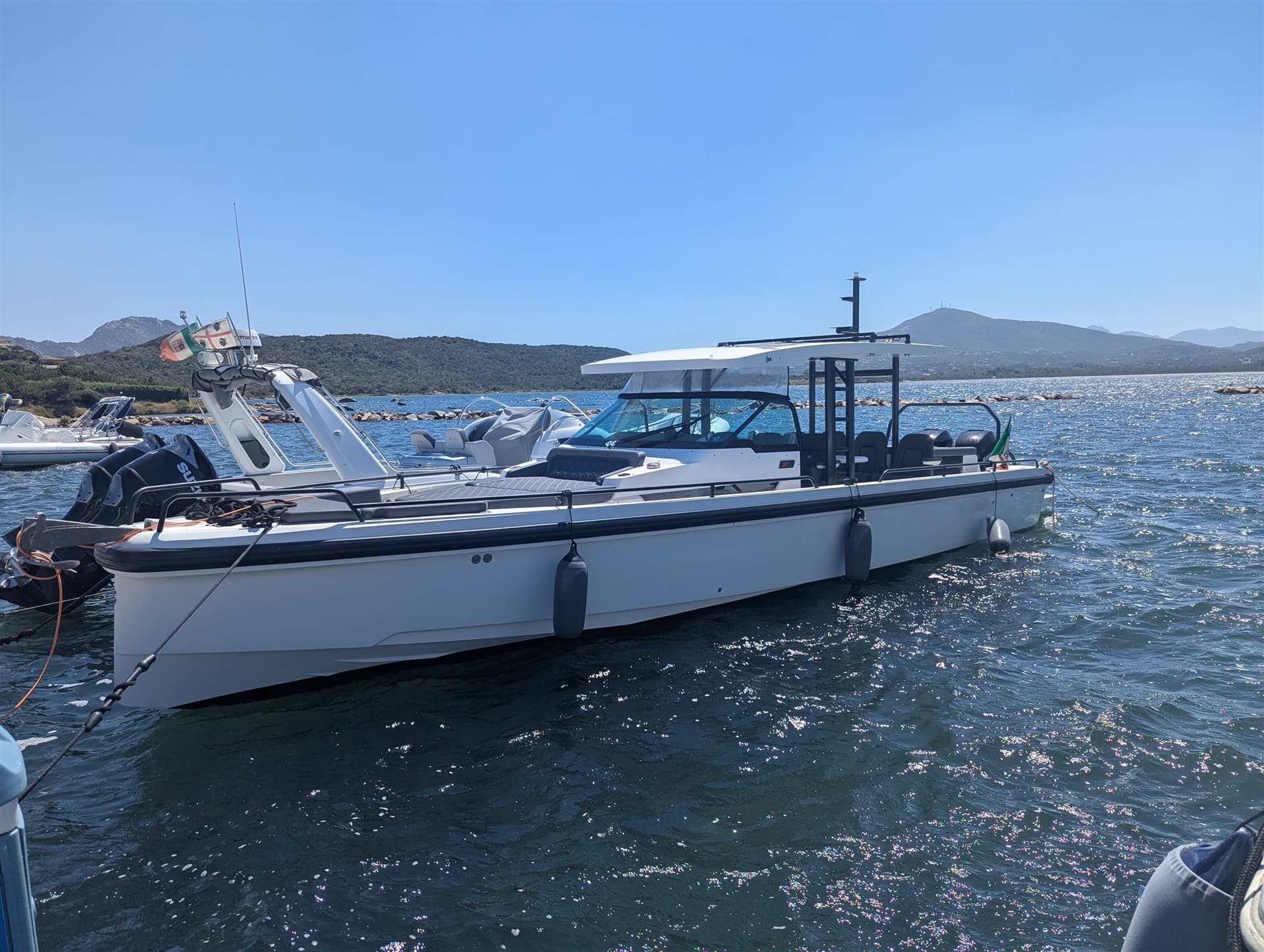 Axopar 37 St Brabus Line - Main View Axopar 37 St Brabus Line - Main View