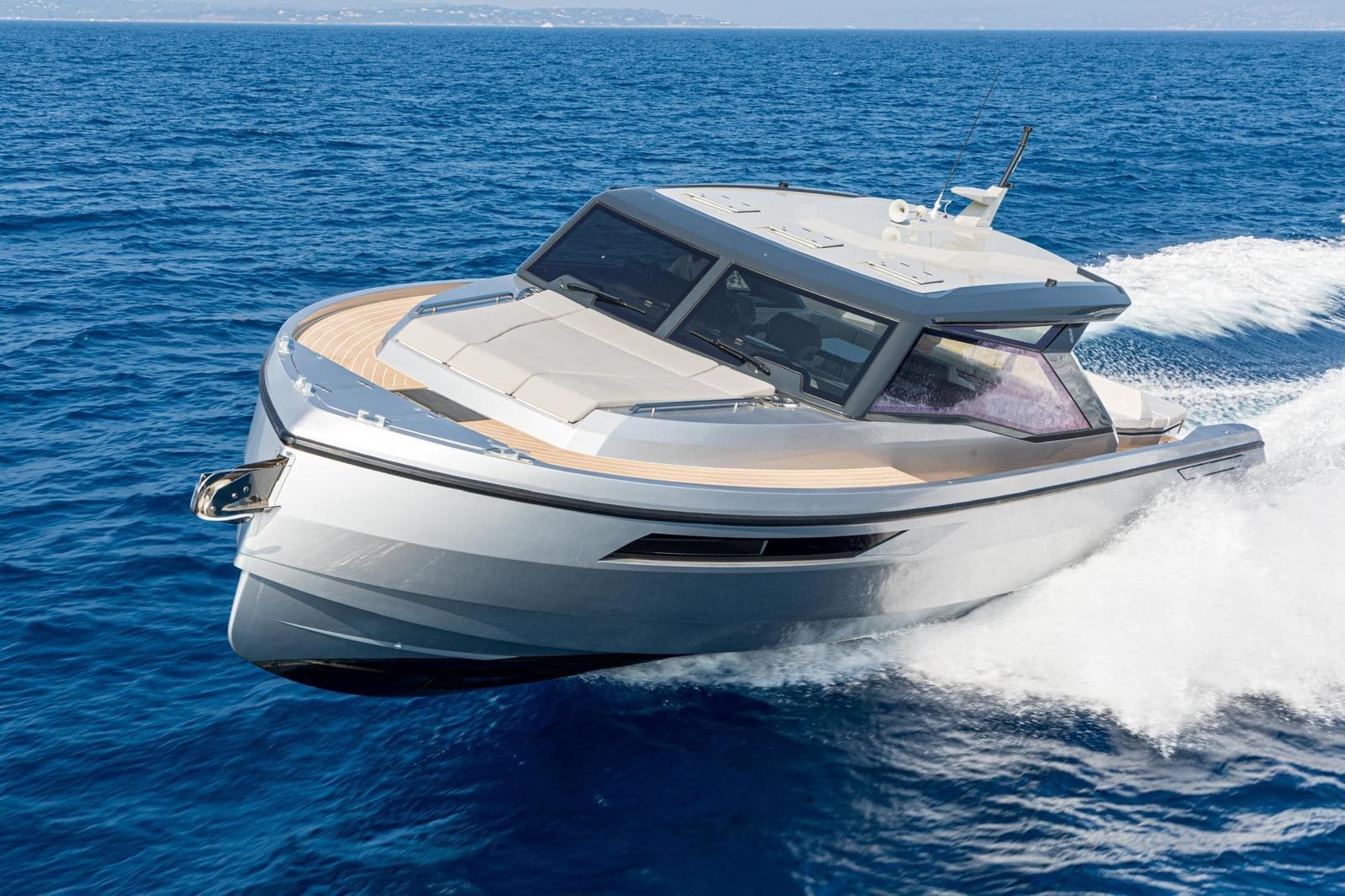 Santasevera Santasevera 52 - Main View Santasevera Santasevera 52 - Main View