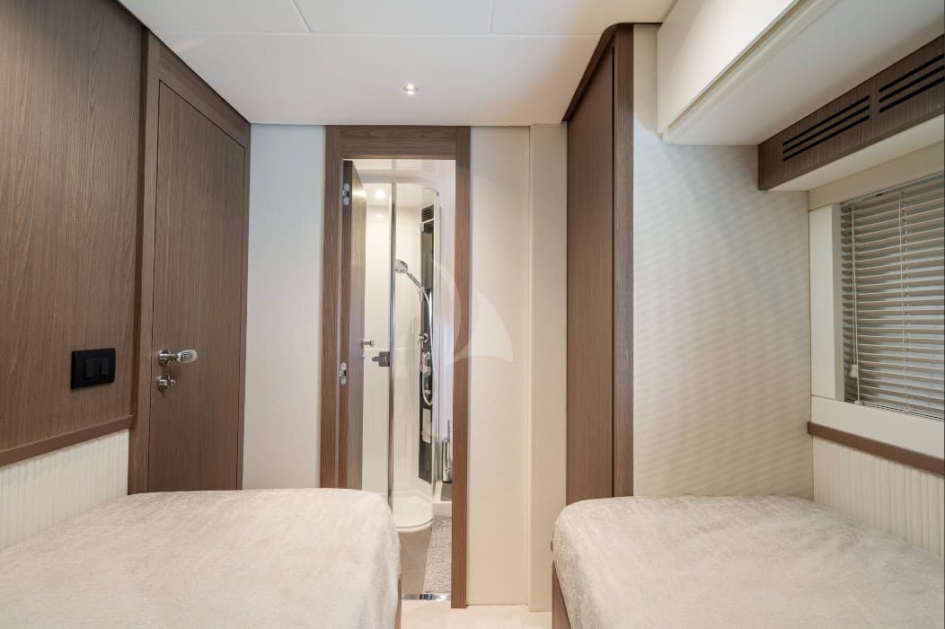 Azimut Magellano 66 MY 2015 usato - foto hero 18