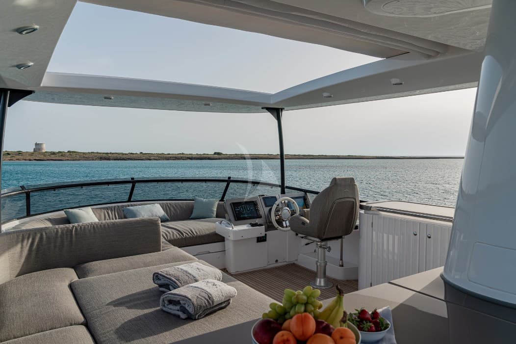 Azimut Magellano 66 MY 2015 usato - foto hero 4
