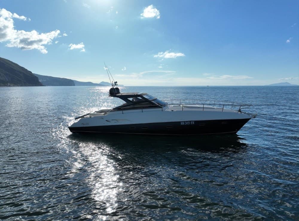 Fiart Mare 44t Four - Detail View 1 Fiart Mare 44t Four - Detail View 1