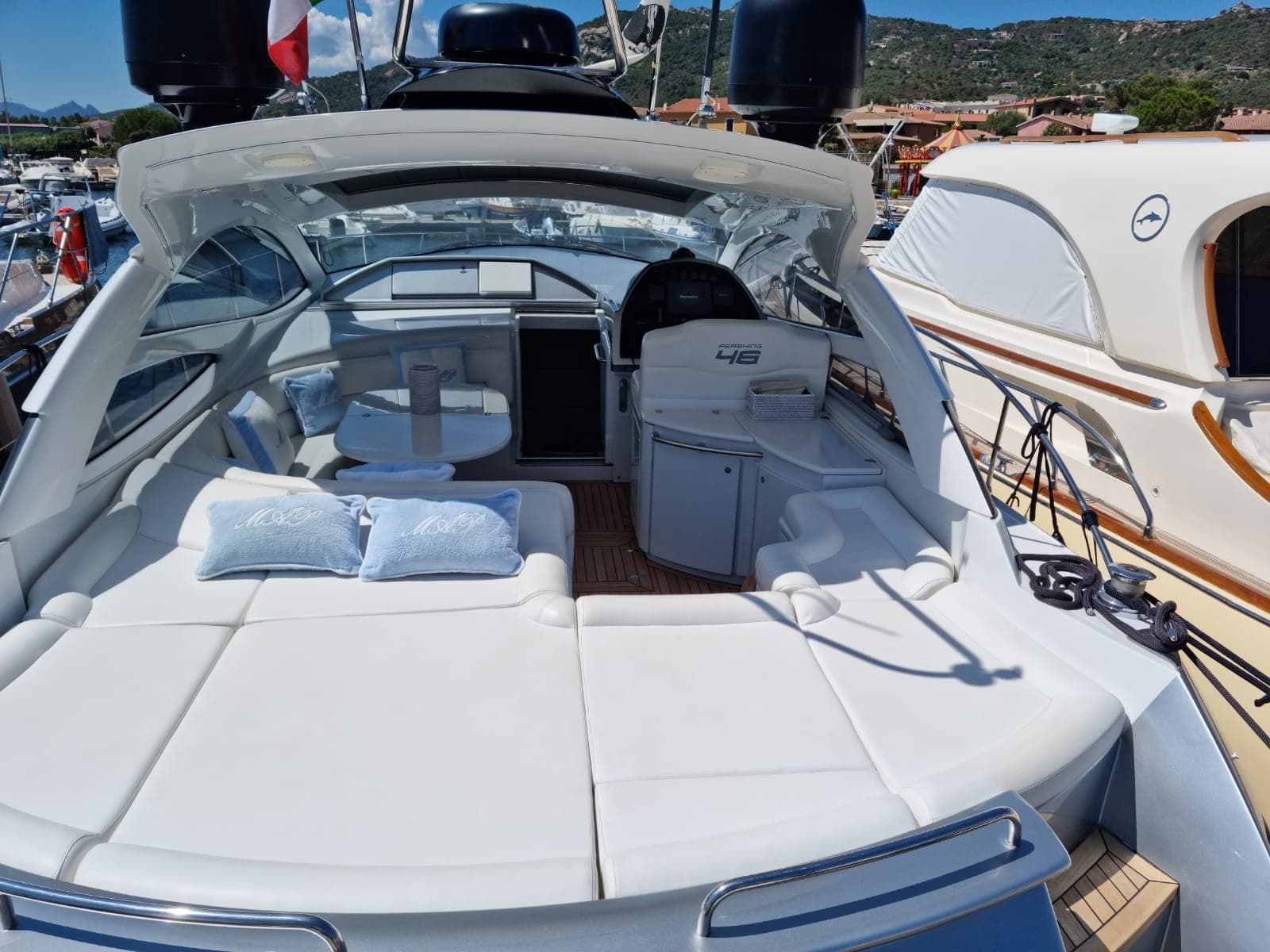 Pershing Pershing 46' - Interior View Pershing Pershing 46' - Interior View