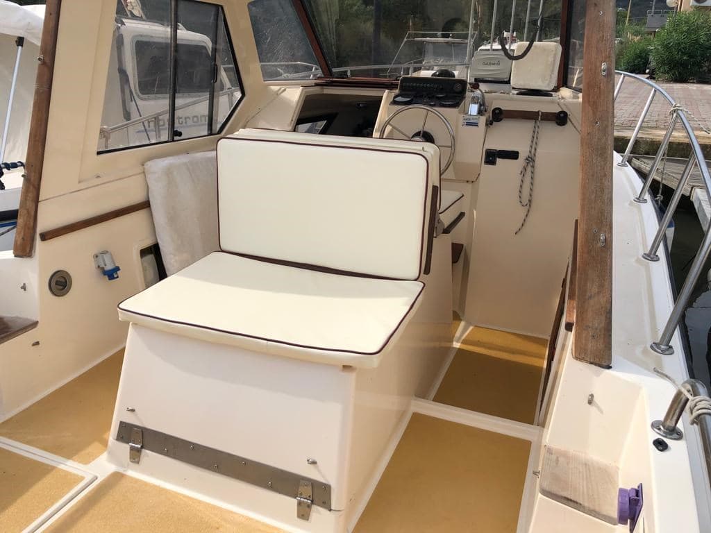 OF.MA.RE Vegliatura 700 - Detail View 1 OF.MA.RE Vegliatura 700 - Detail View 1