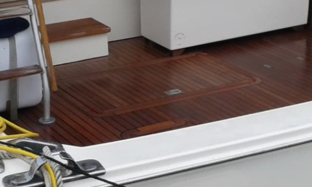 Bertram Yacht 37' Convertible - Deck View Bertram Yacht 37' Convertible - Deck View