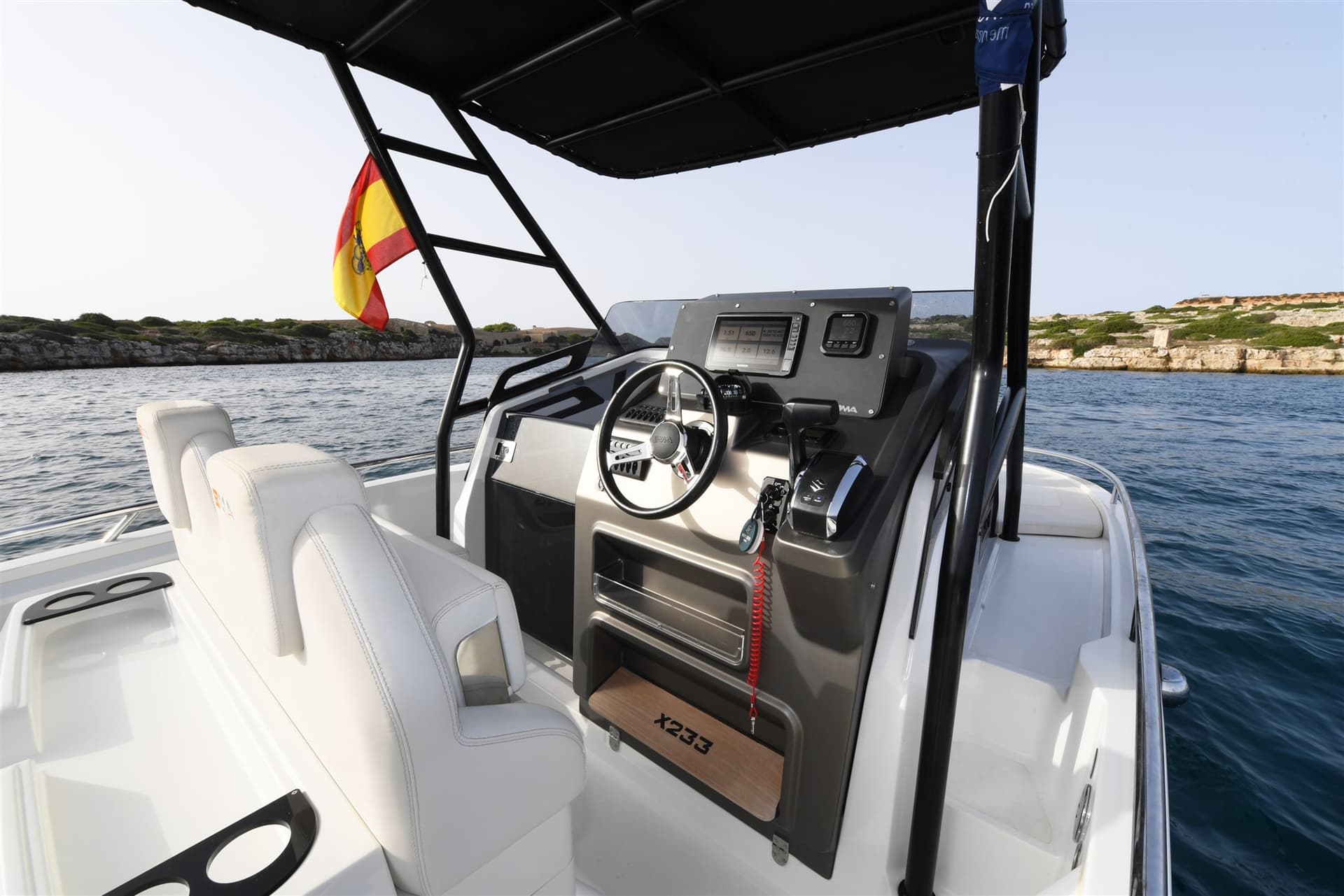 BMA X 233 - Interior View BMA X 233 - Interior View