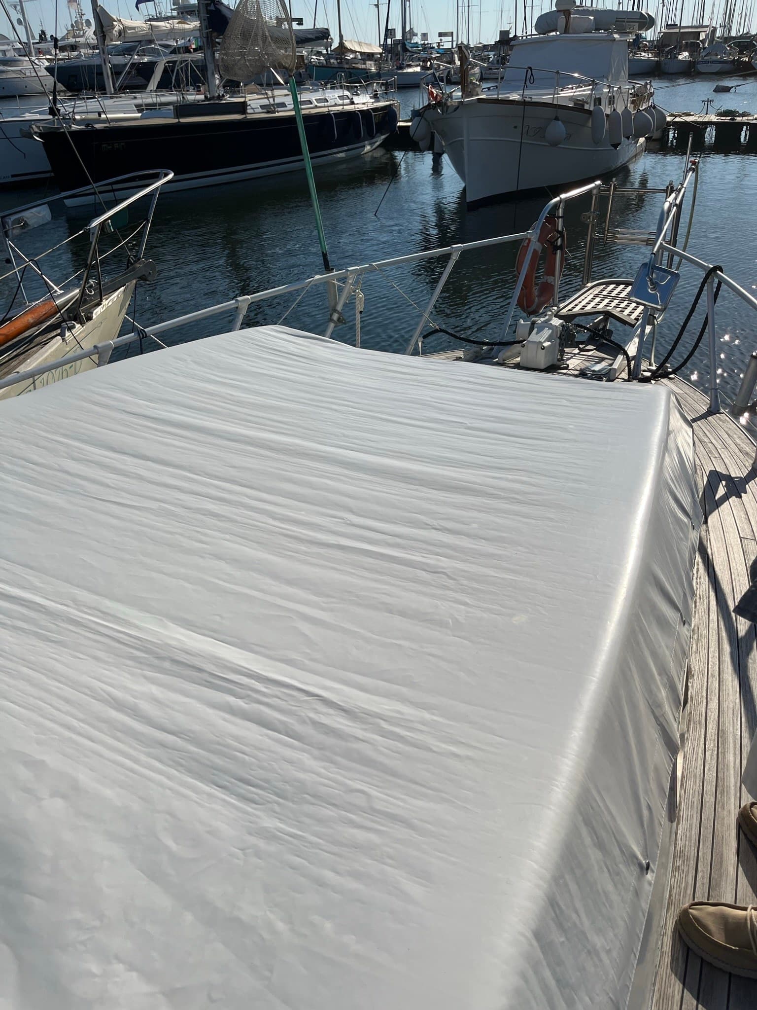 Jag Nautica 10,30 - Interior View Jag Nautica 10,30 - Interior View