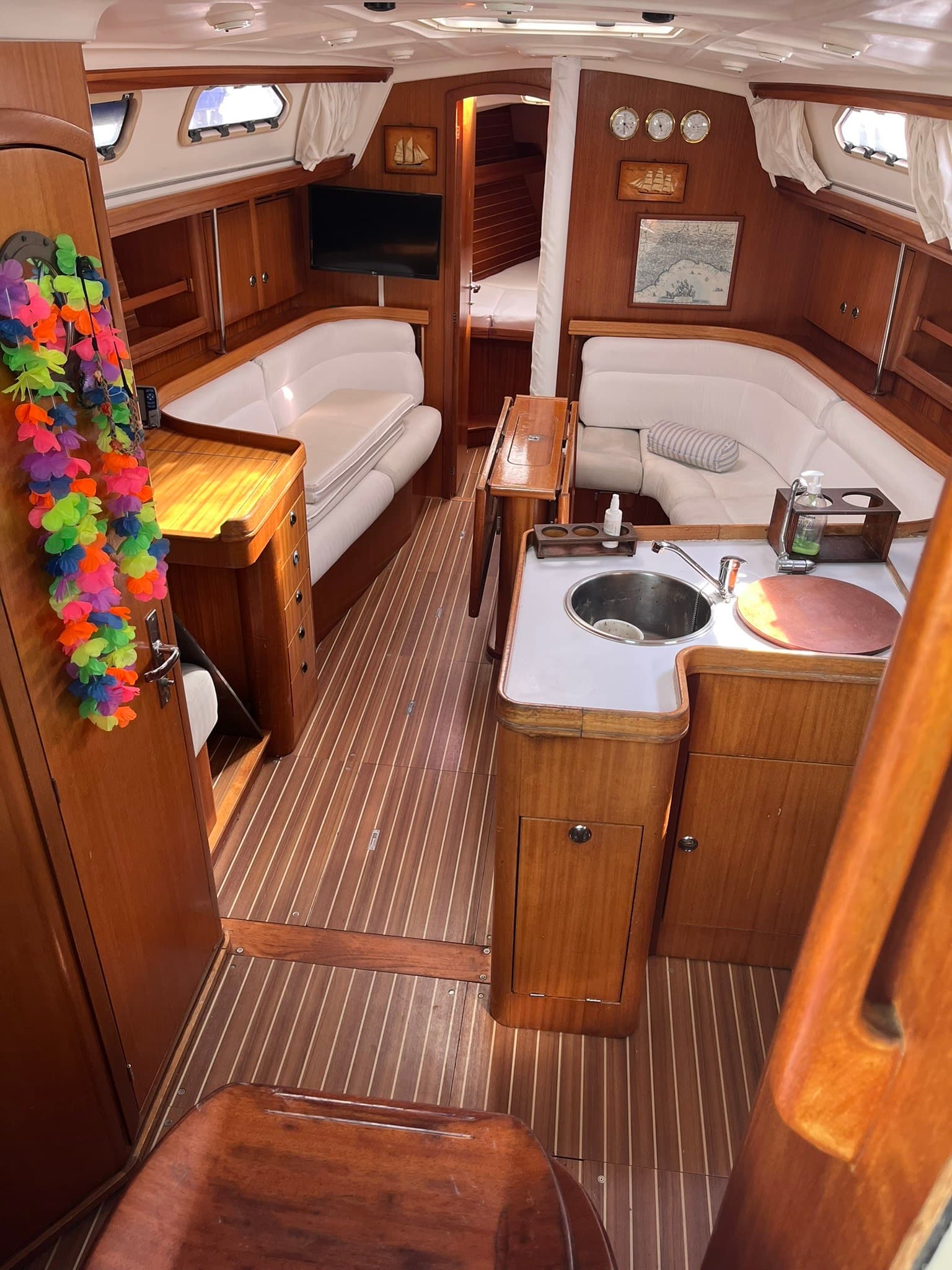 Elan Line Elan 40 - Detail View 1 Elan Line Elan 40 - Detail View 1