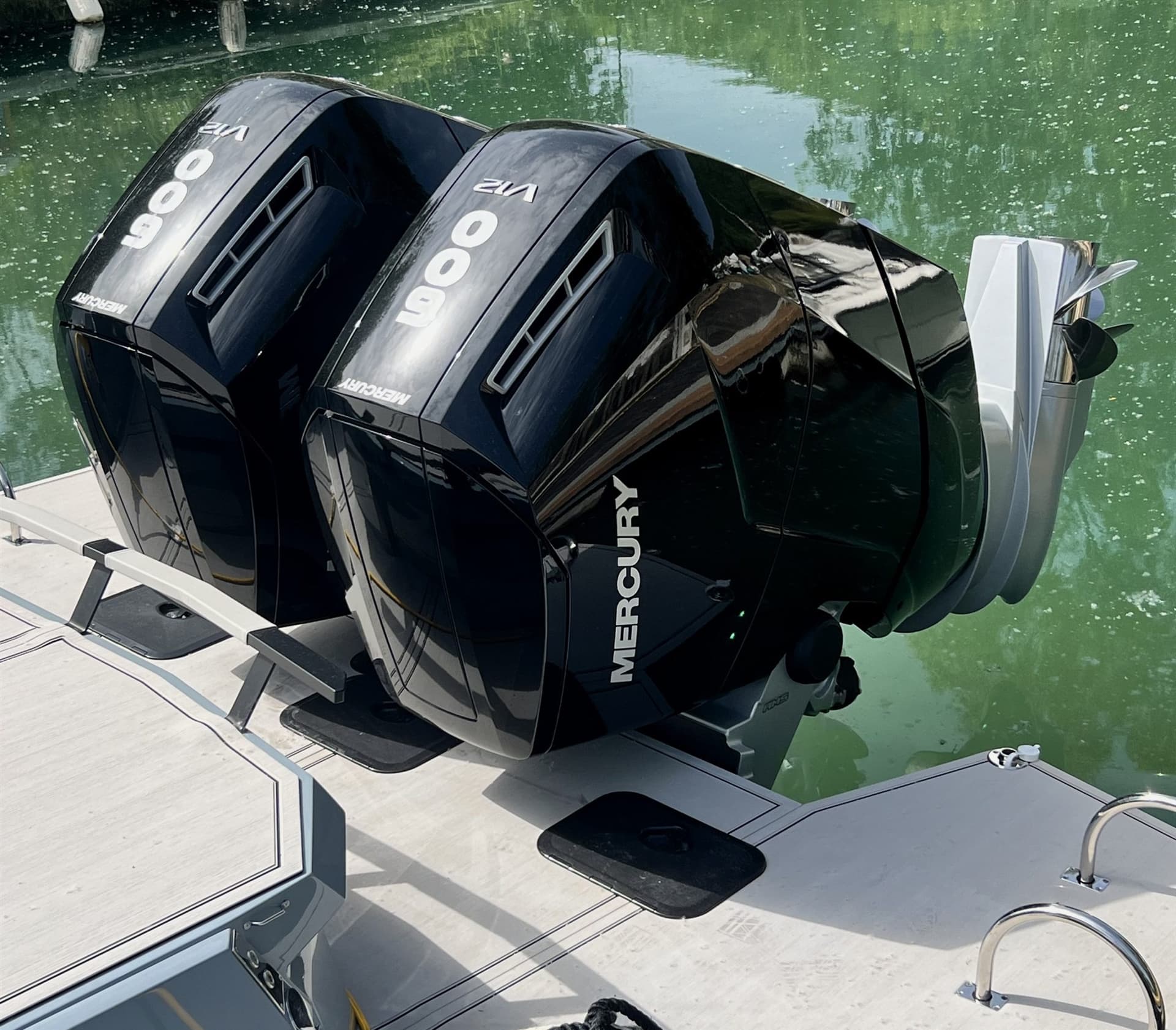 Ranieri Cantiere Cayman 45 - Interior View Ranieri Cantiere Cayman 45 - Interior View