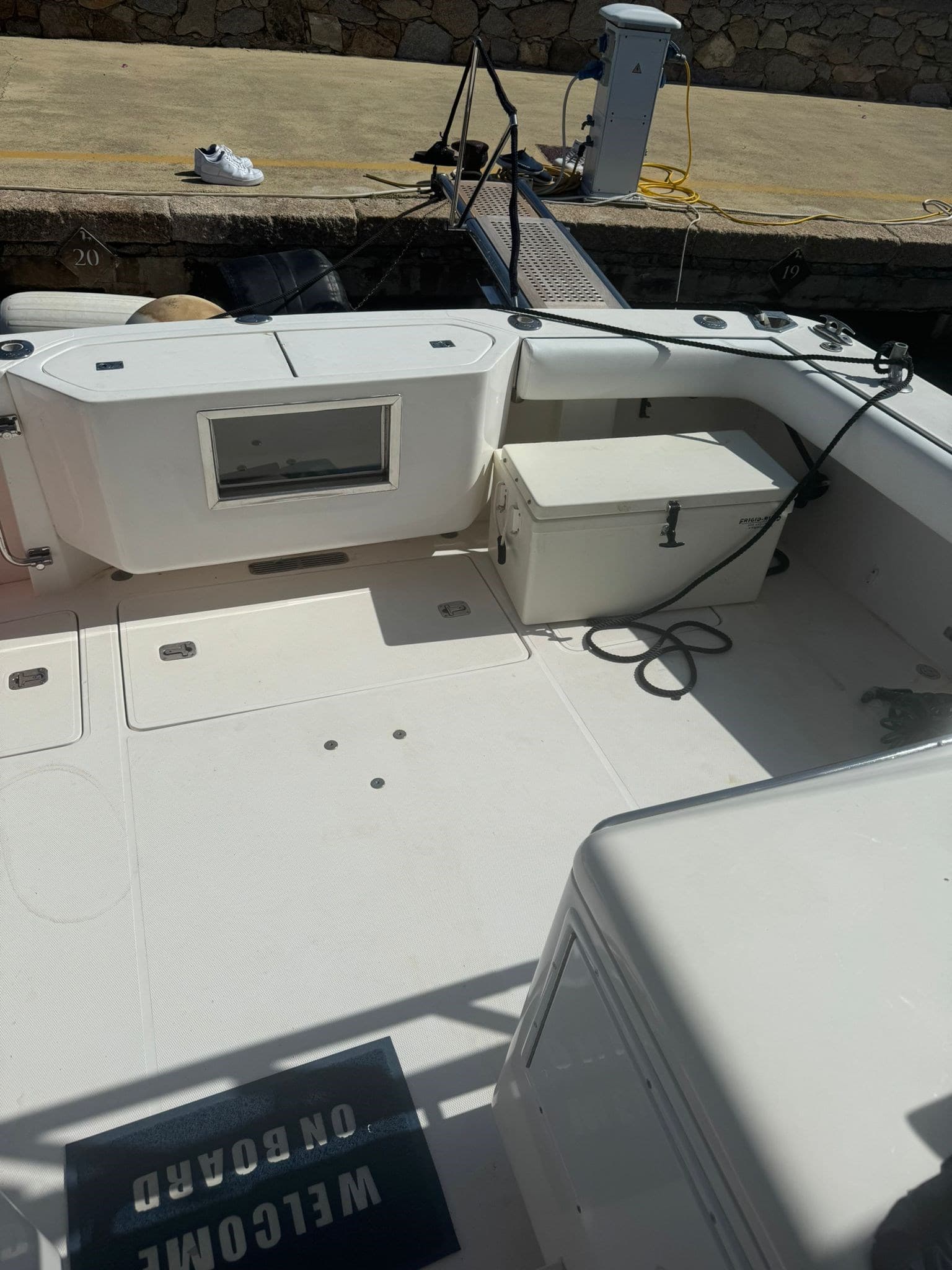 Bertram Yacht 360 Moppie - Deck View Bertram Yacht 360 Moppie - Deck View