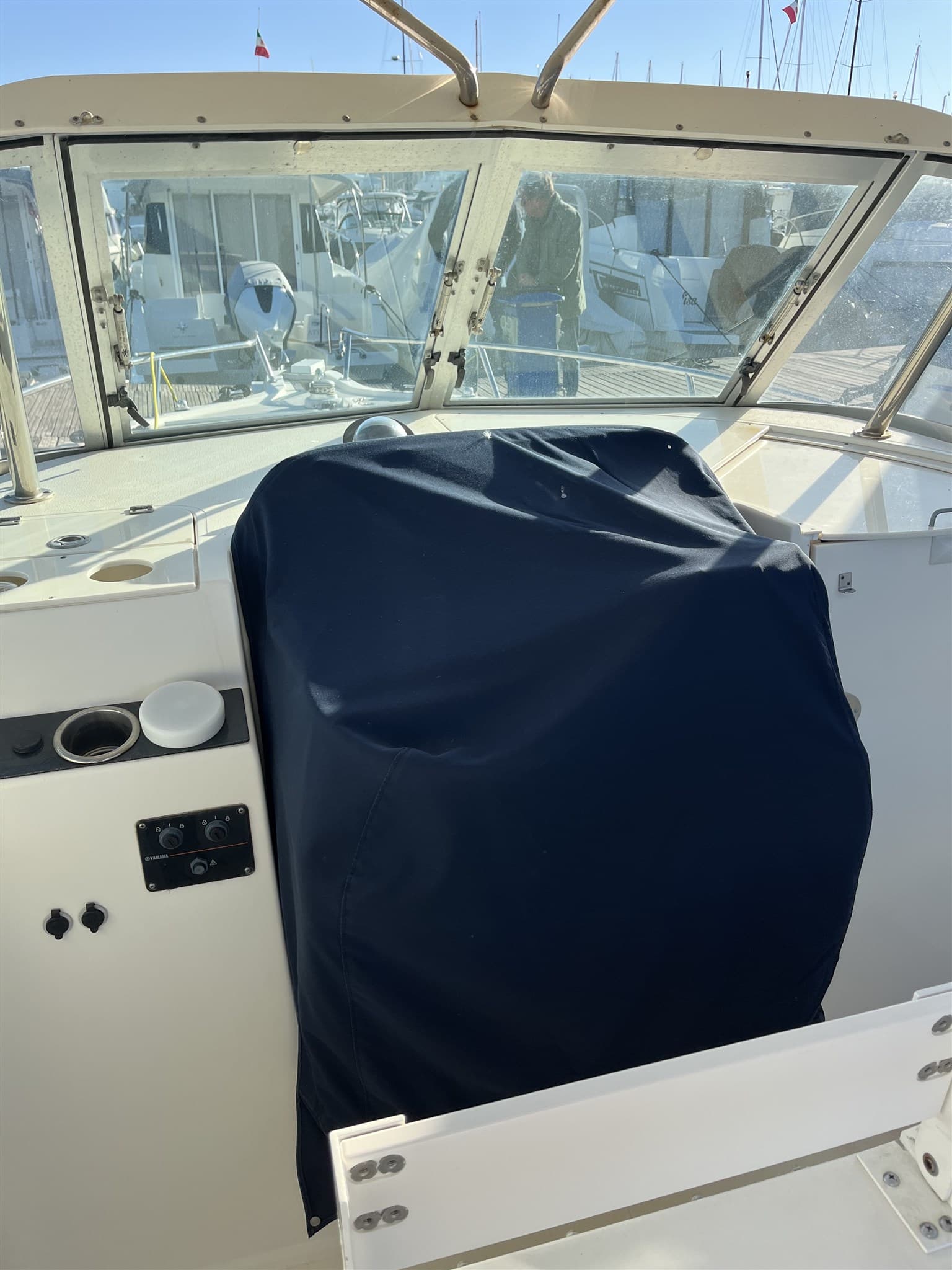 Pursuit 2670 Denali - Deck View Pursuit 2670 Denali - Deck View