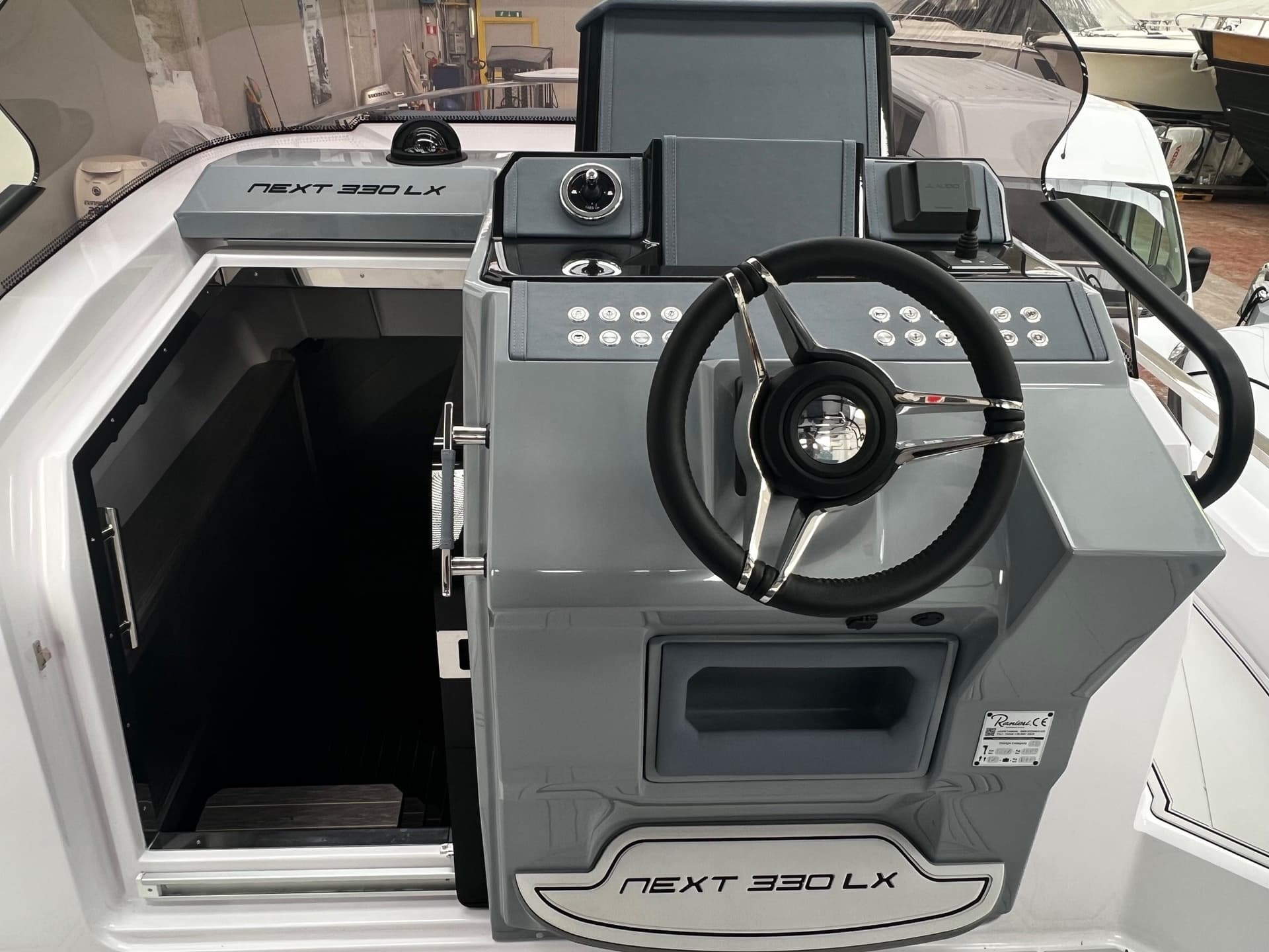 Ranieri International Next 330 LX usato - foto hero 6