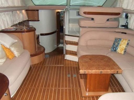 Sealine F 44 - Deck View Sealine F 44 - Deck View