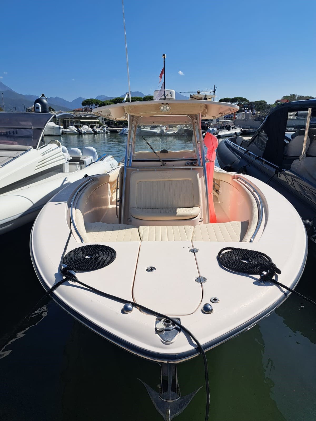 Grady White Boats 336 Canyon - Detail View 1 Grady White Boats 336 Canyon - Detail View 1