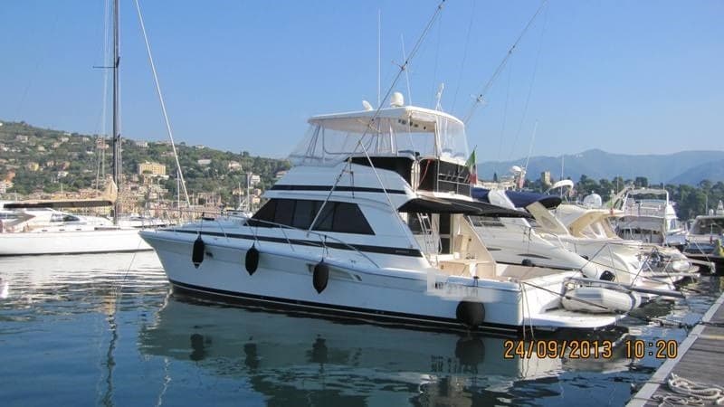 Riviera Marine 48 Convertible d'occasion - détail 1