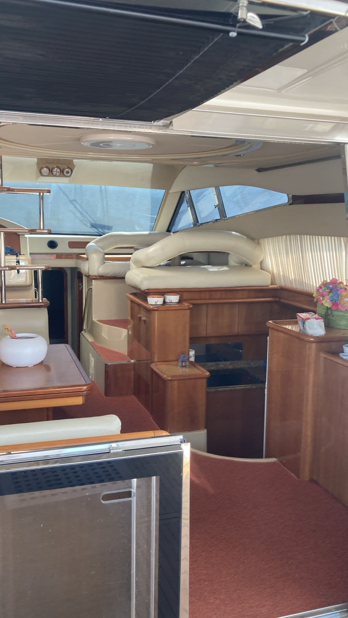 Ferretti Yachts Ferretti 46 - Deck View Ferretti Yachts Ferretti 46 - Deck View