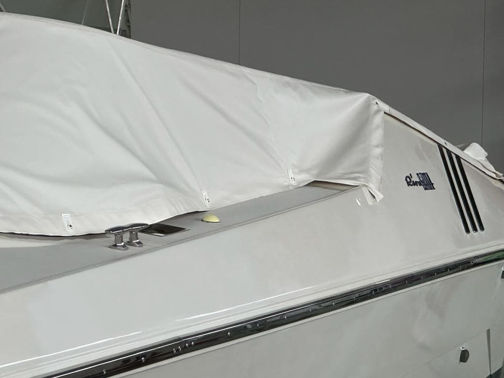 Riva Saint Tropez - Interior View Riva Saint Tropez - Interior View