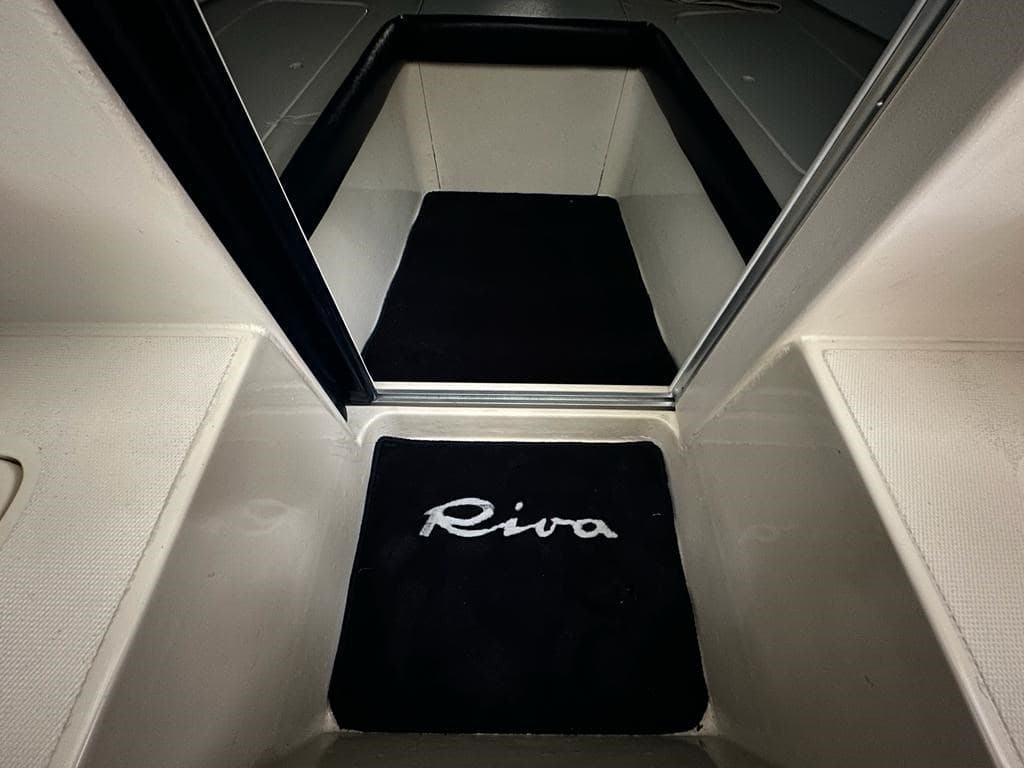 Riva SAINT TROPEZ usato - foto hero 10