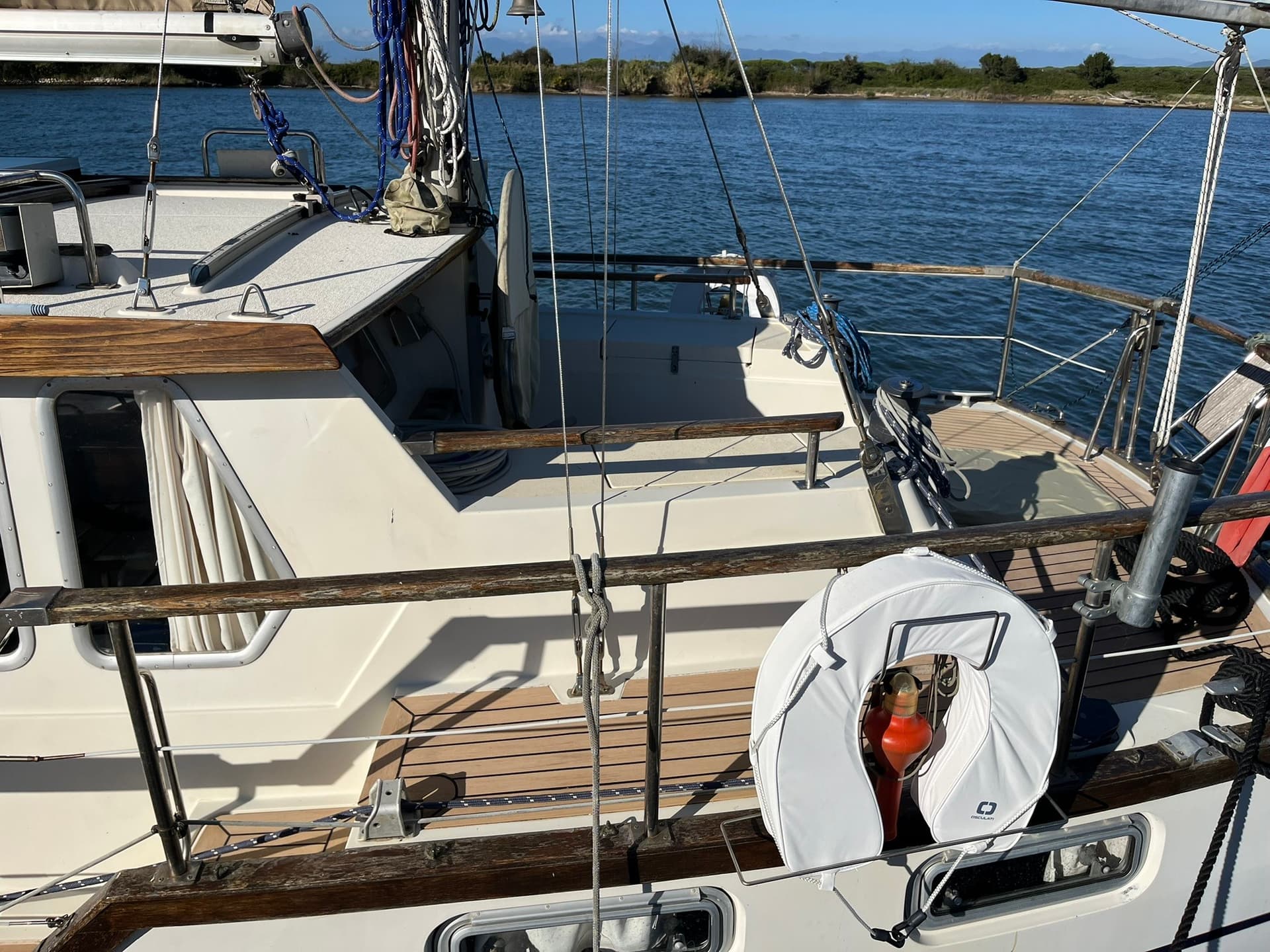 Nauticat 361 - Detail View 1 Nauticat 361 - Detail View 1