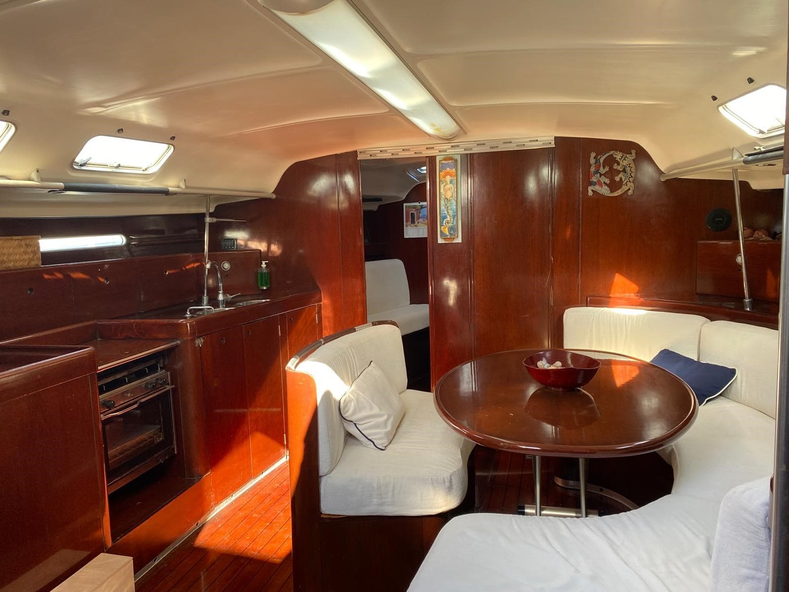 Beneteau First 45 - Interior View Beneteau First 45 - Interior View