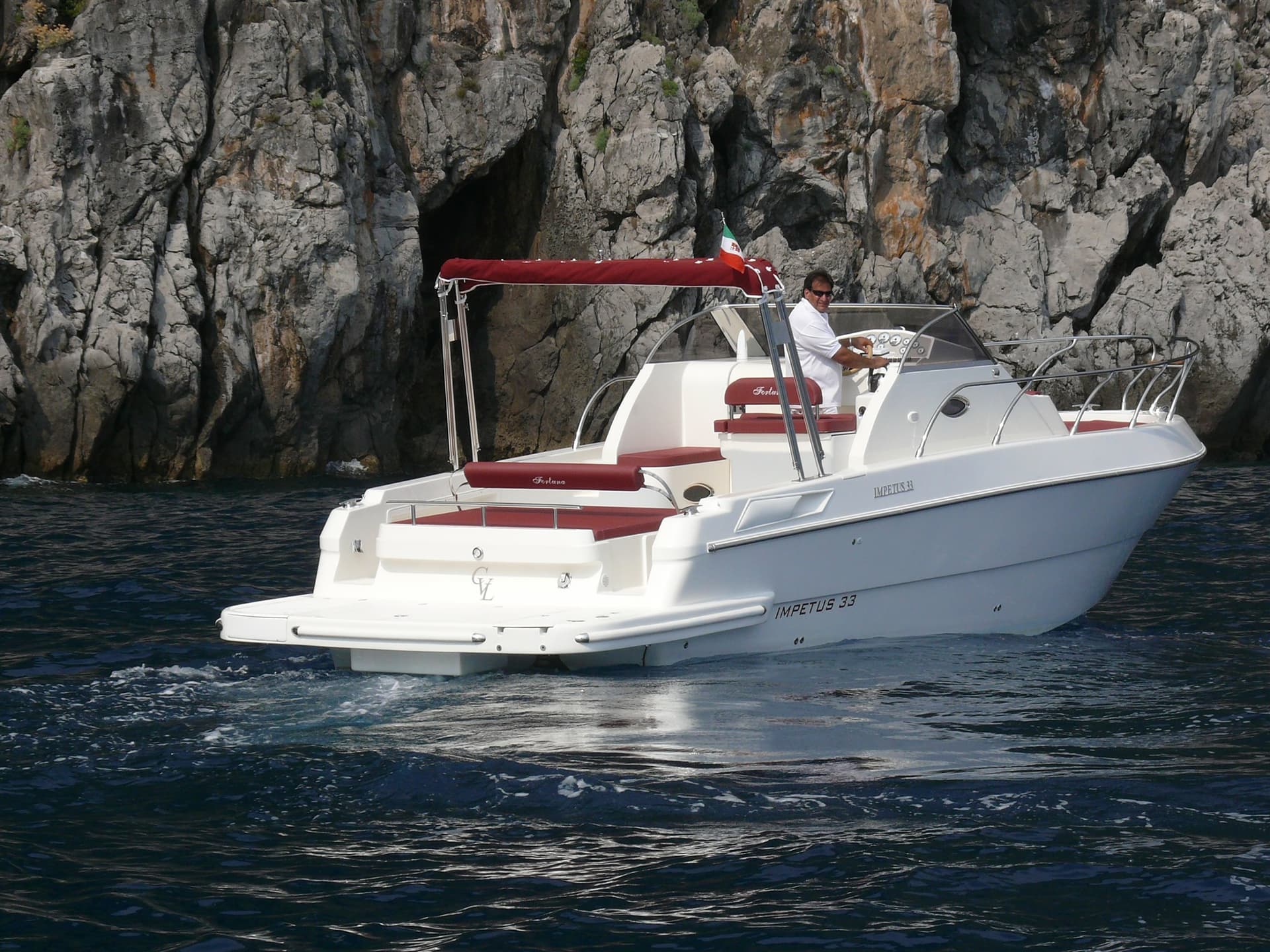 Cvl Impetus 33 - Main View Cvl Impetus 33 - Main View