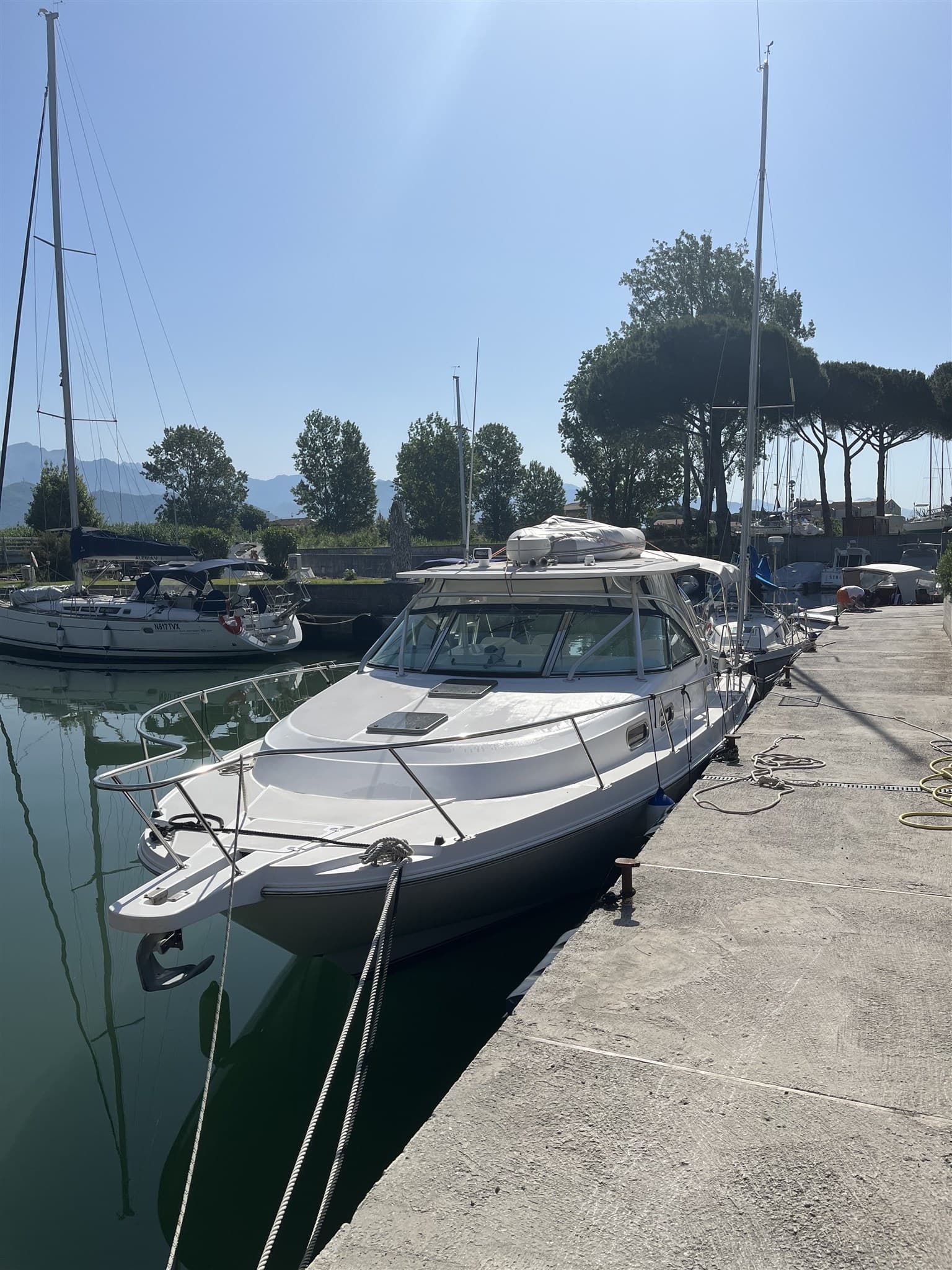Boston Whaler 34 Defiance usato - dettaglio 2
