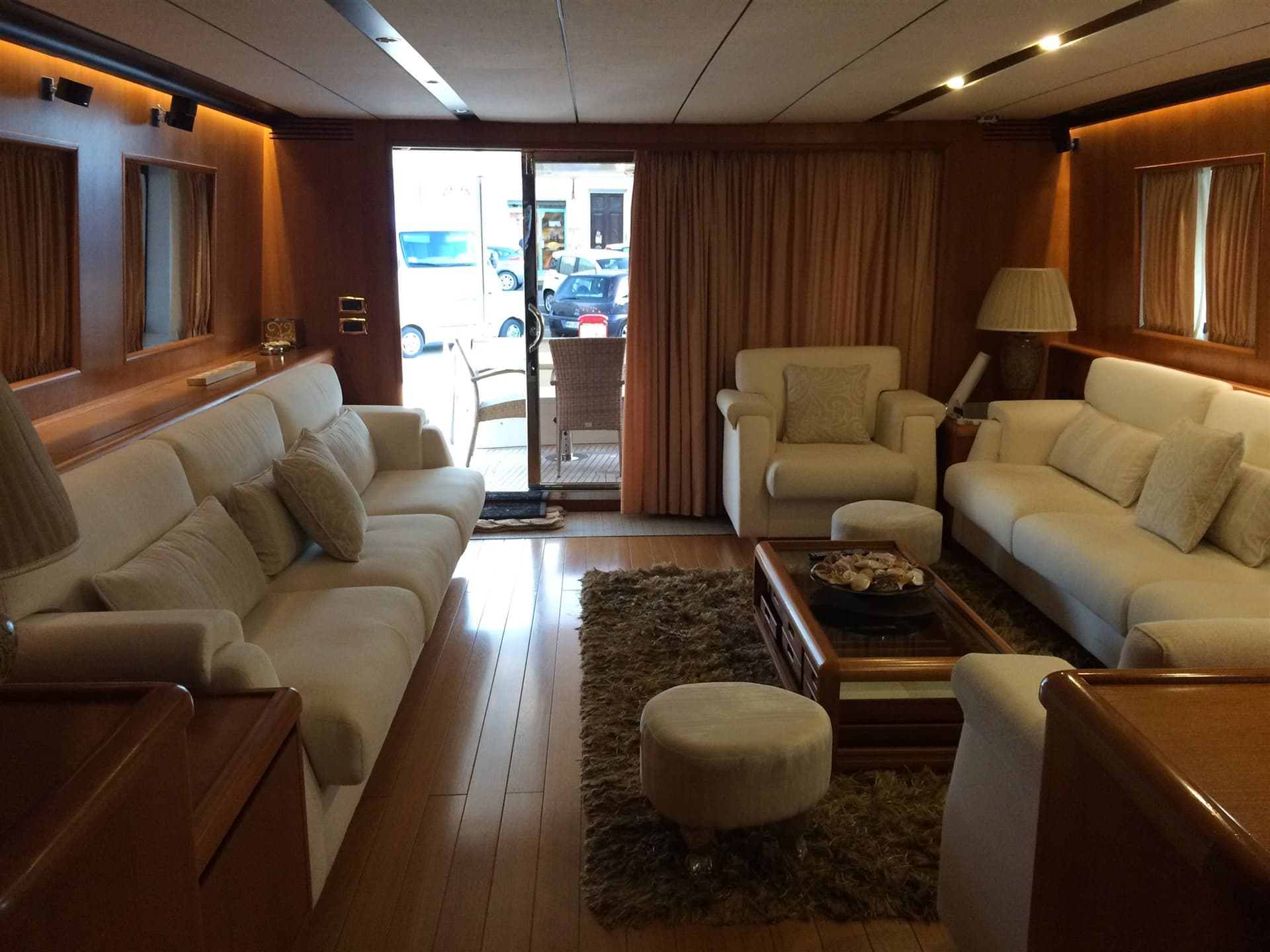Gianetti Star Navetta 85 3 Deck - Interior View Gianetti Star Navetta 85 3 Deck - Interior View