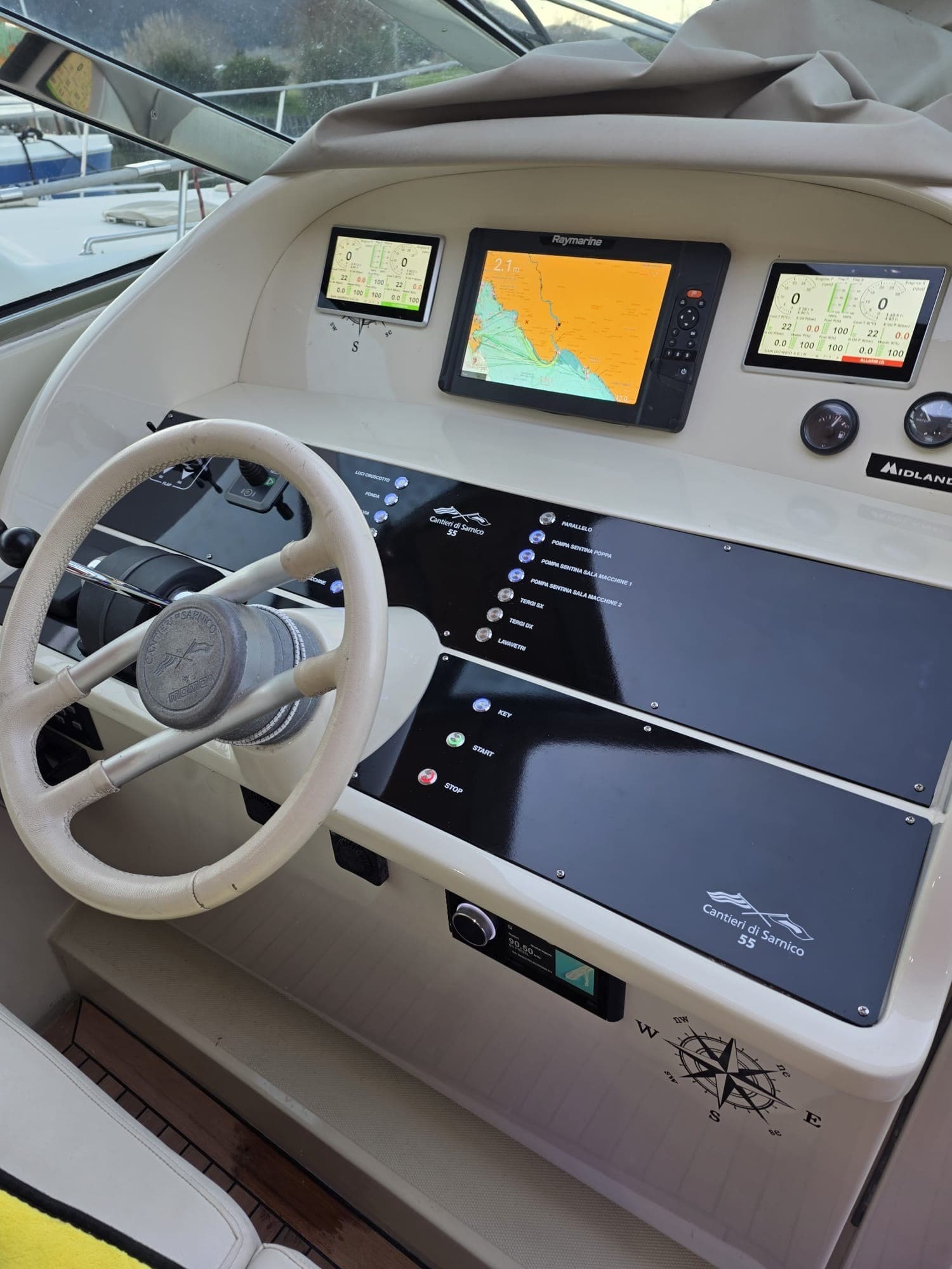 Cantieri di Sarnico Maxim 55 - Interior View Cantieri di Sarnico Maxim 55 - Interior View