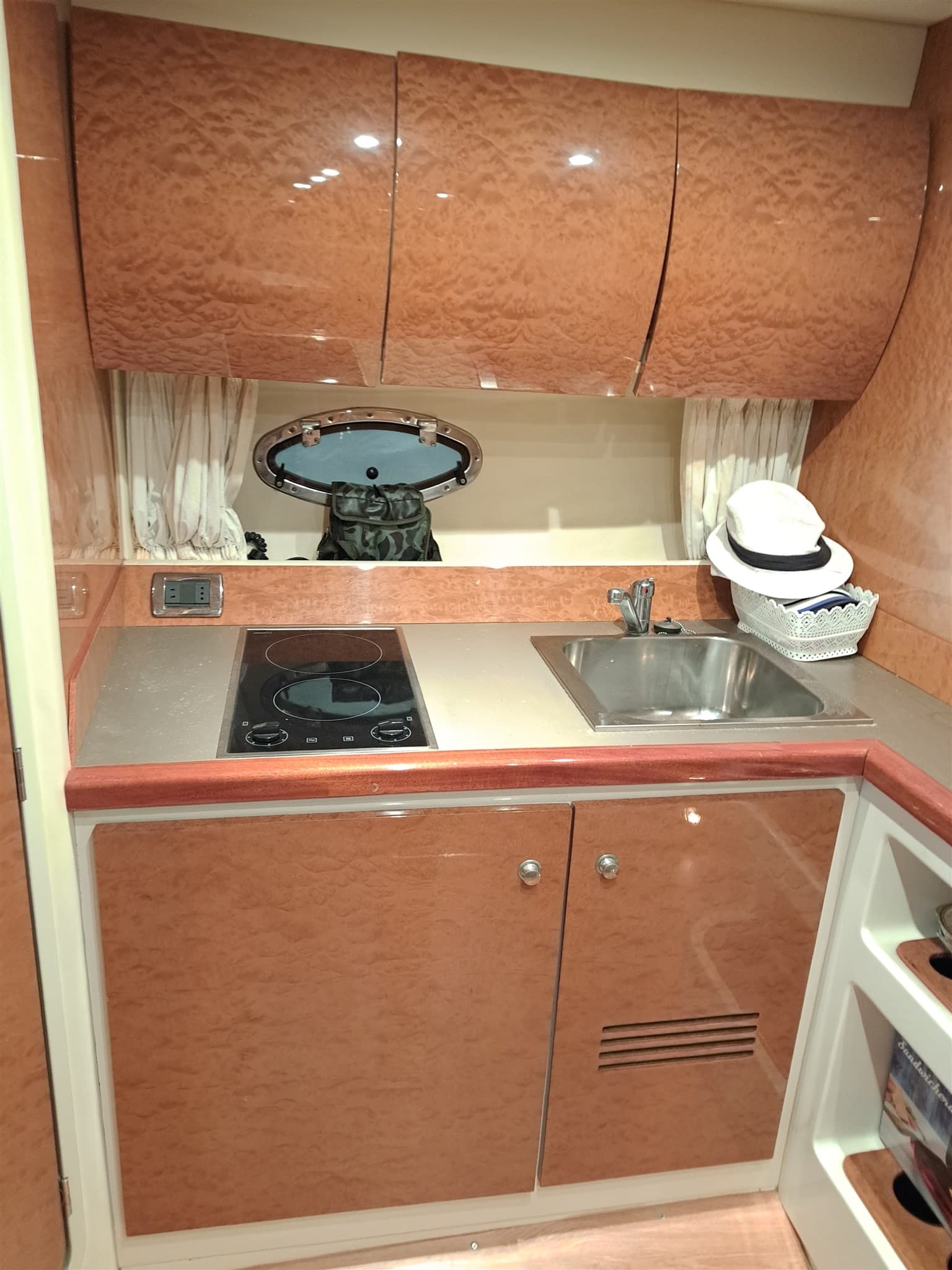 Ilver 39 Spada - Interior View Ilver 39 Spada - Interior View